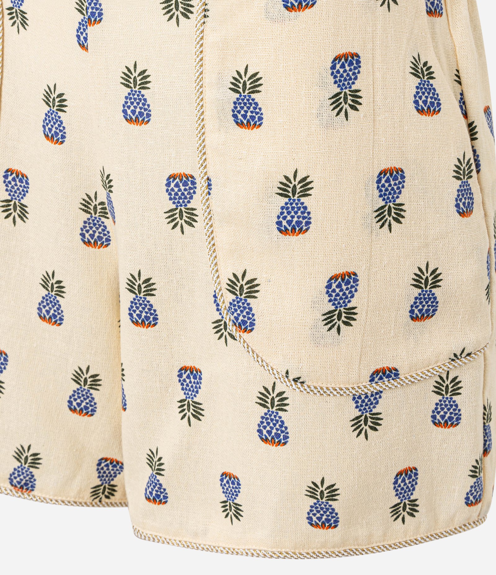 Short em Viscolinho com Cintura Alta Estampa de Abacaxi Creme 8