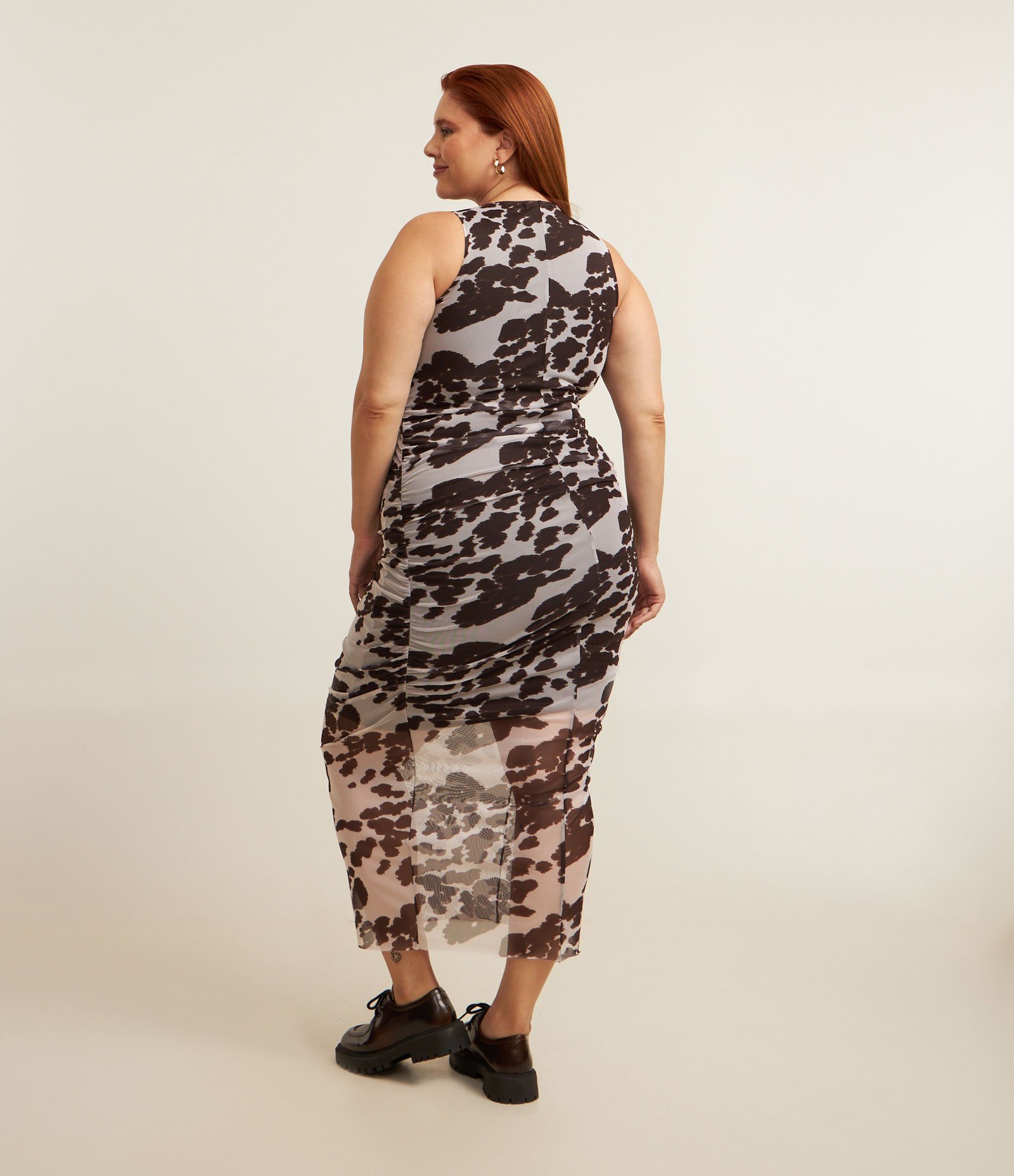 Vestido Tule Midi com Estampa de Vaca Curve & Plus Size Cinza/Marrom 4