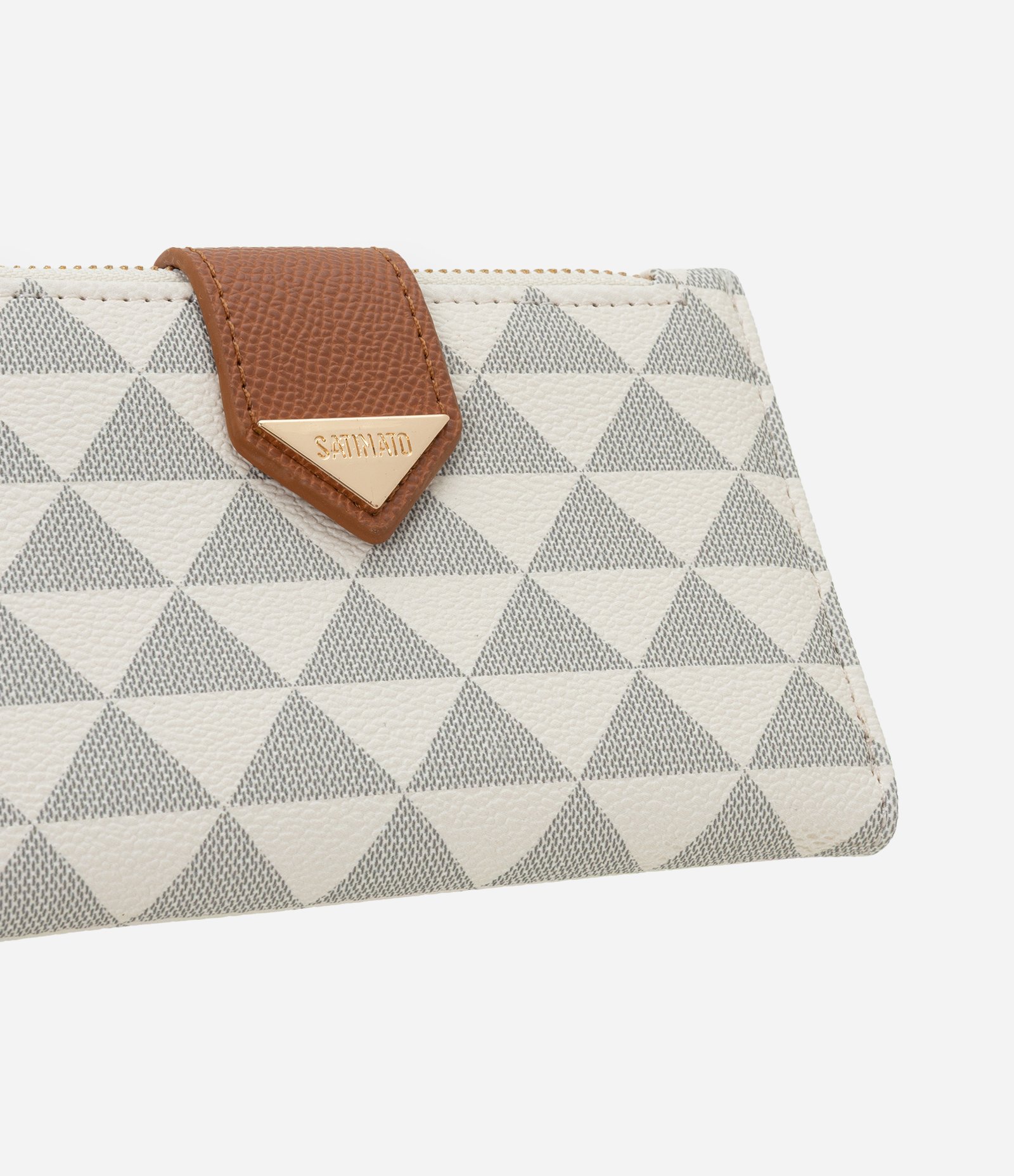 Carteira Média com Lapela Contrastante e Estampa Triangulo Off White 4