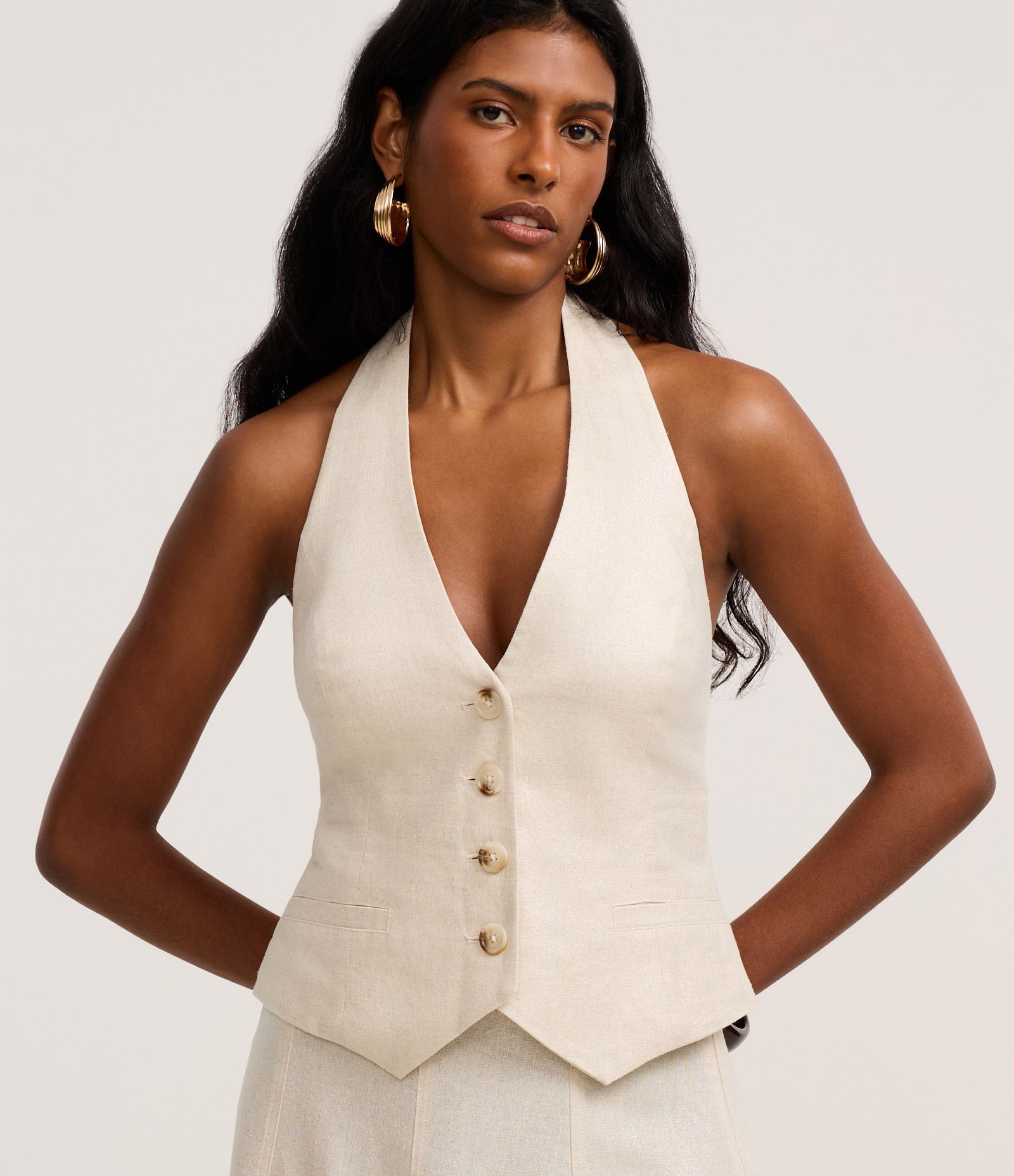 Colete Frente Única em Viscolinho com Barra V e Botões Bege 1