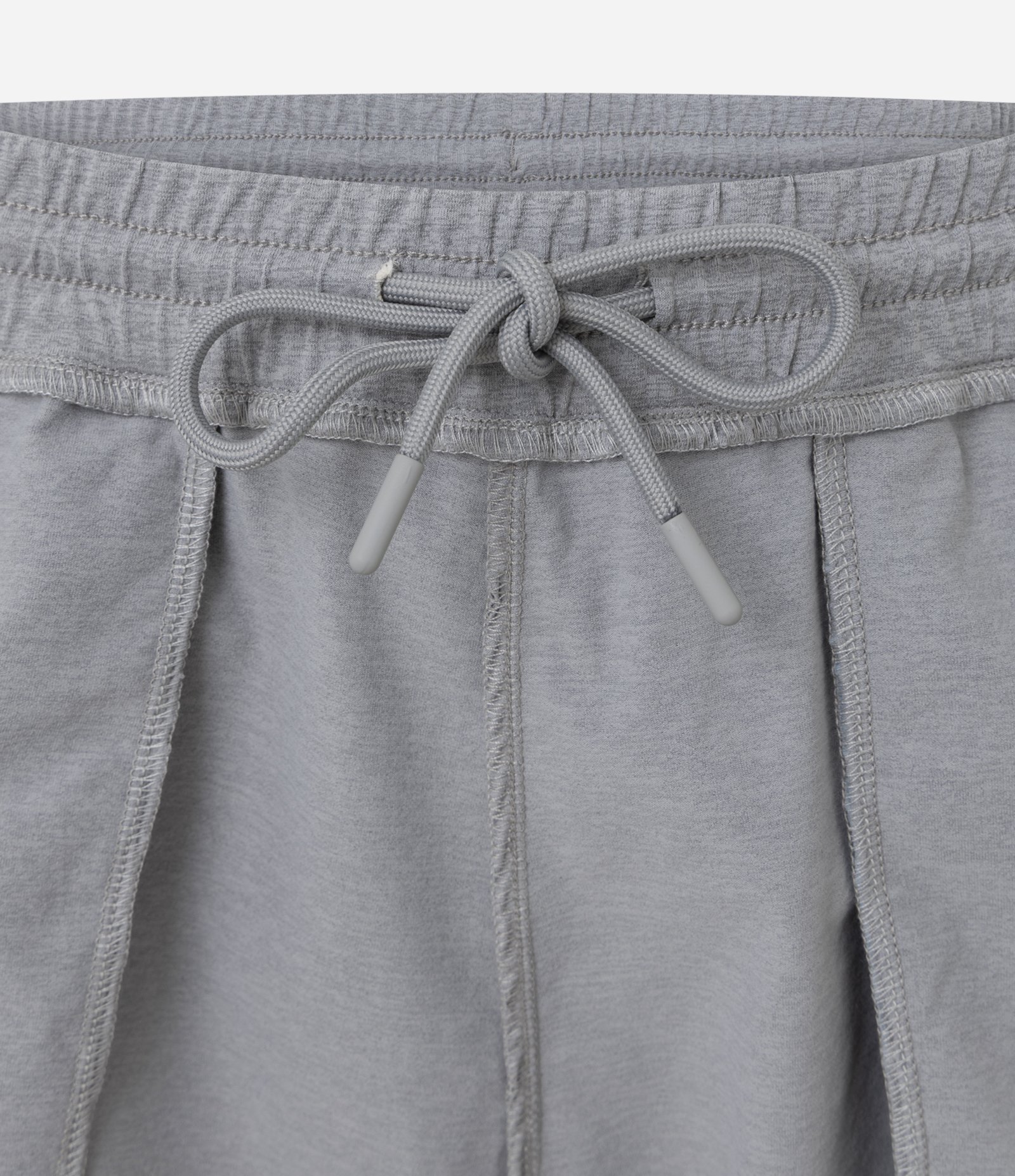 Bermuda Esportiva com Bolso Funcional com Zíper Cinza 8