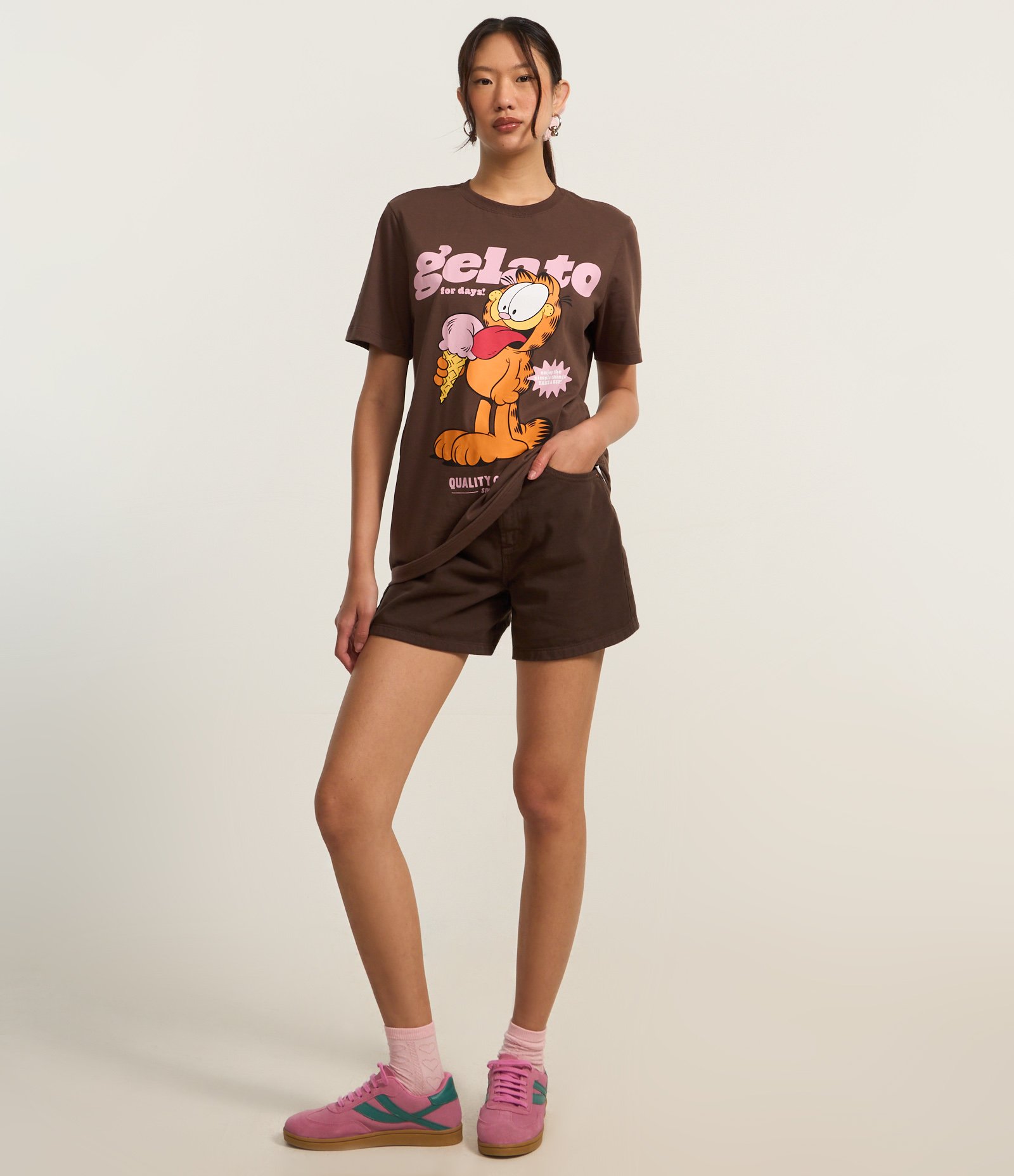 Camiseta Alongada em Algodão com Estampa Garfield Gelato Marrom 2