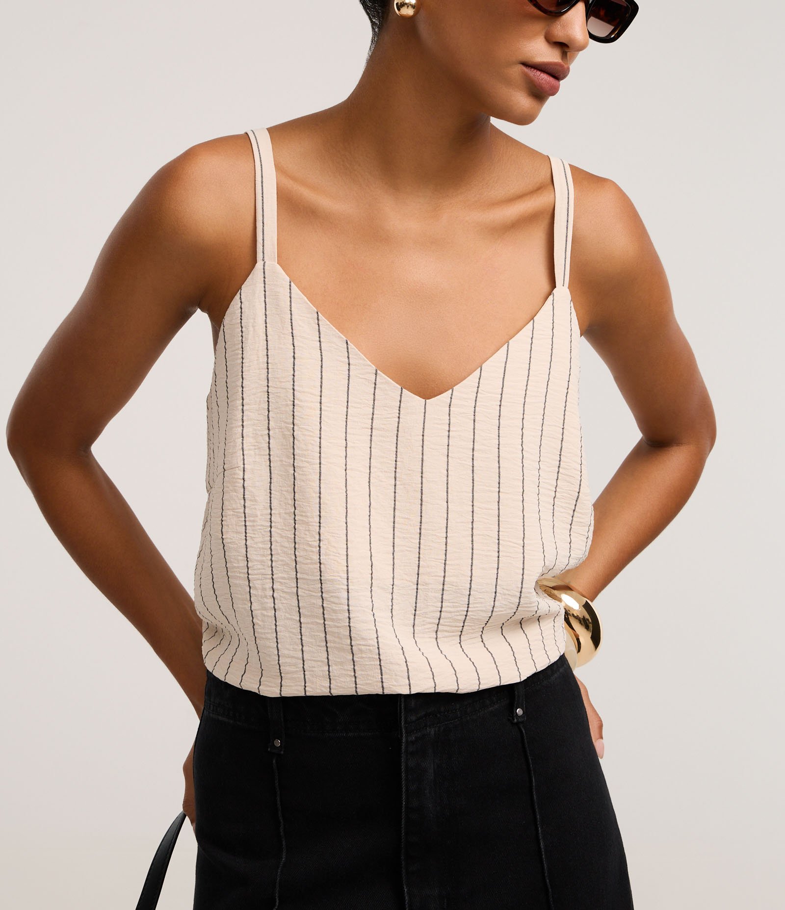 Blusa de Alça em Airflow com Listras Verticais de Fio Tinto Bege 4