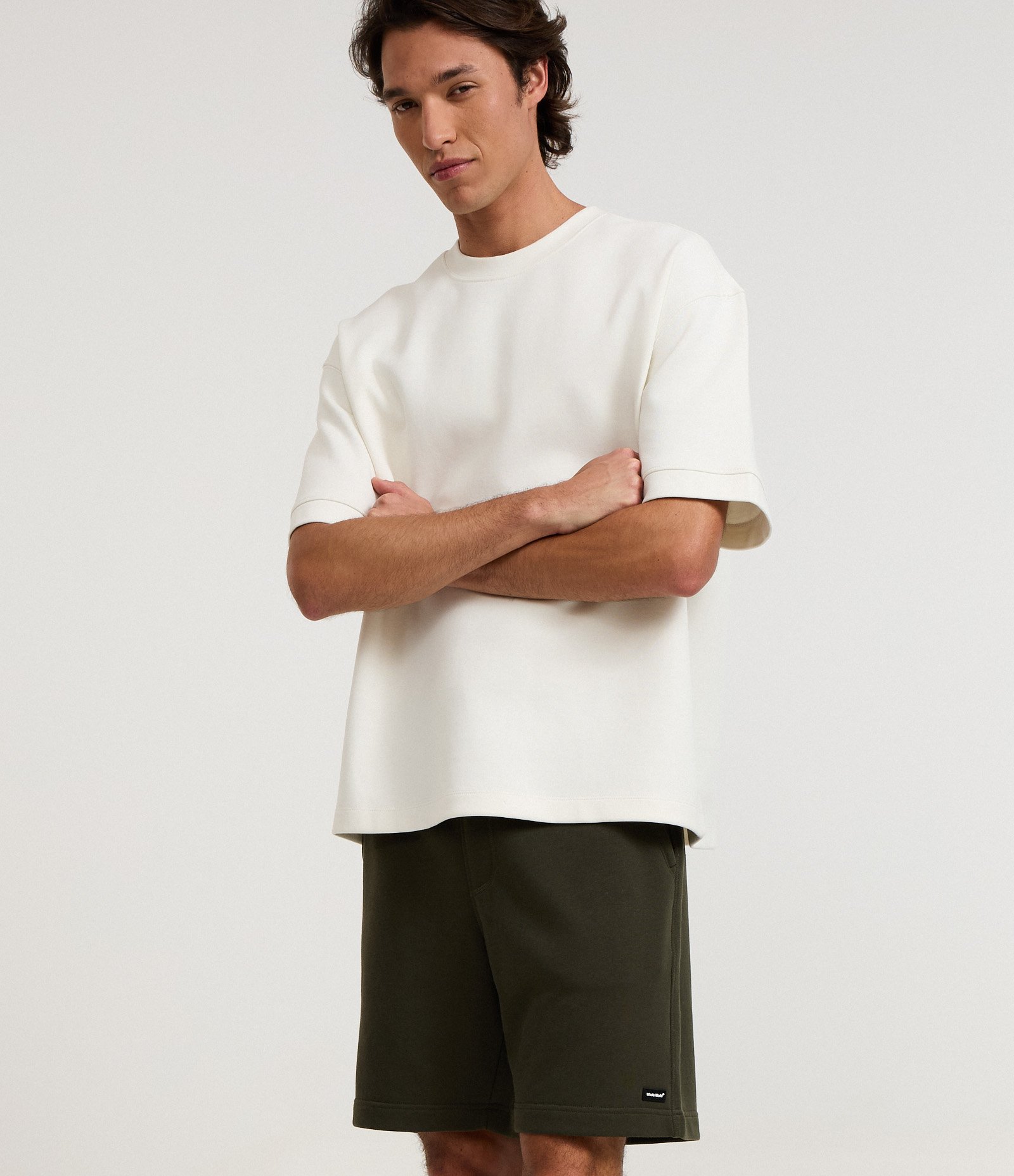Bermuda Slim em Moletom com Felpa e Bolsos Verde 3