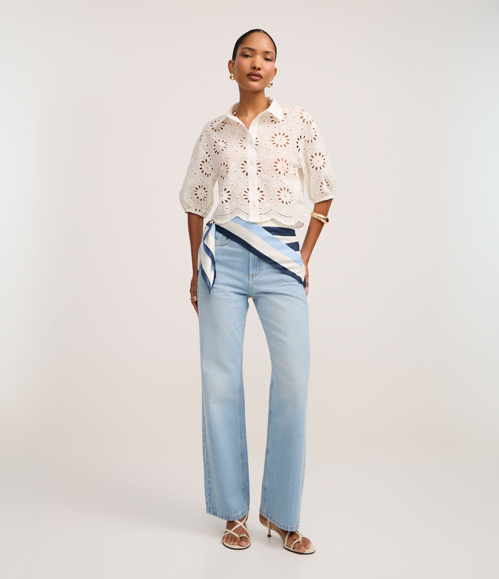 Camisa em Laise com Bordados nos Furos e Barra Nuvem Branco 2