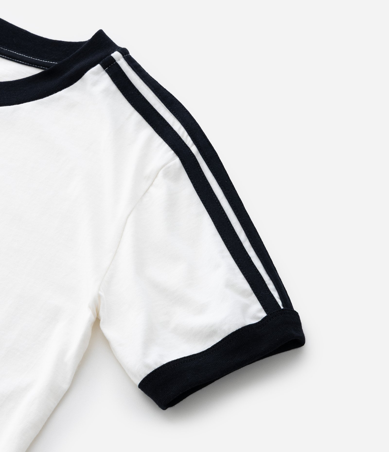 Camiseta Infantil com Detalhes Contrastantes - Tam 5 a 14 anos Branco 4