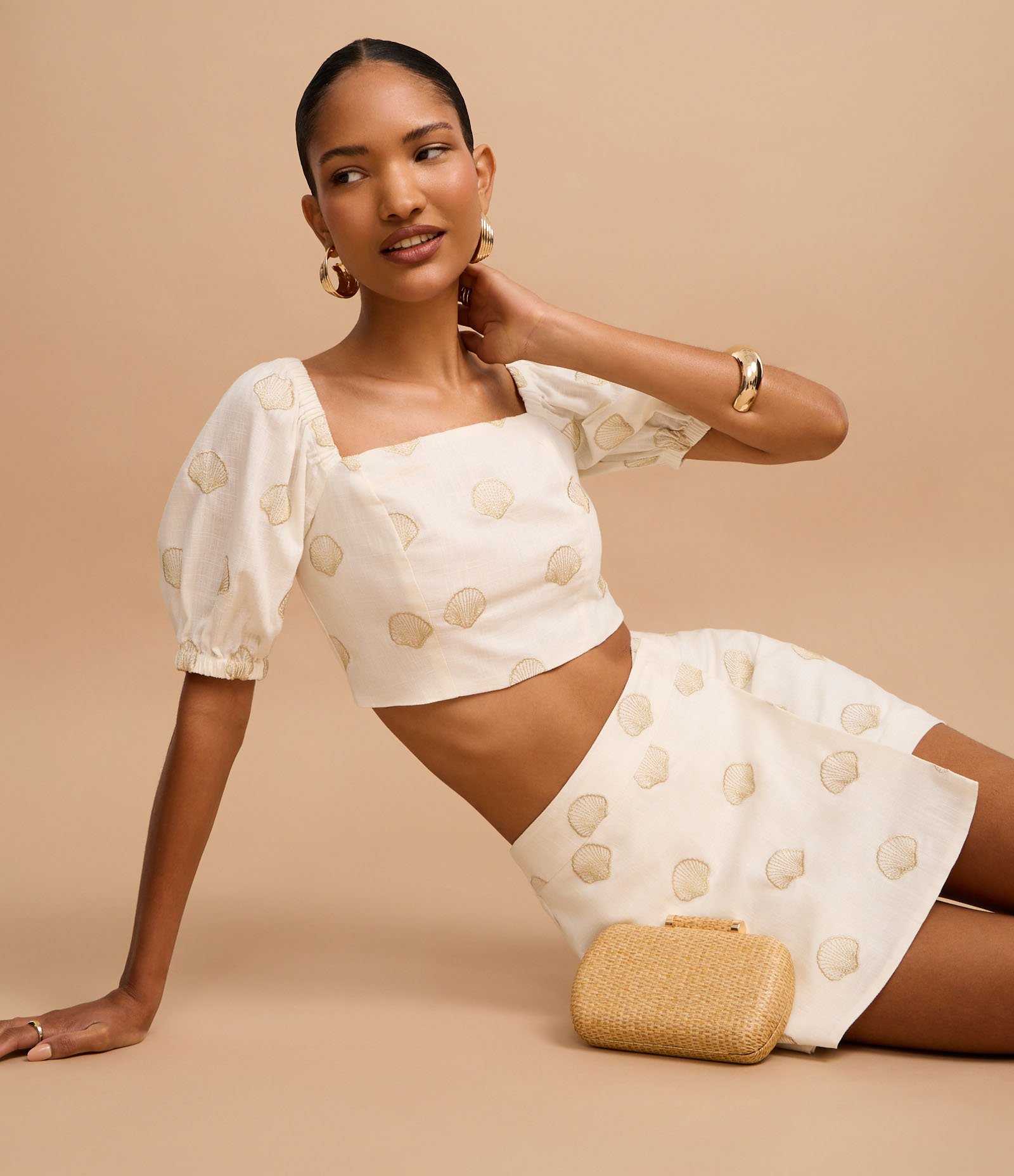 Blusa em Viscolinho com Manga Bufante e Bordado Conchas Branco 6