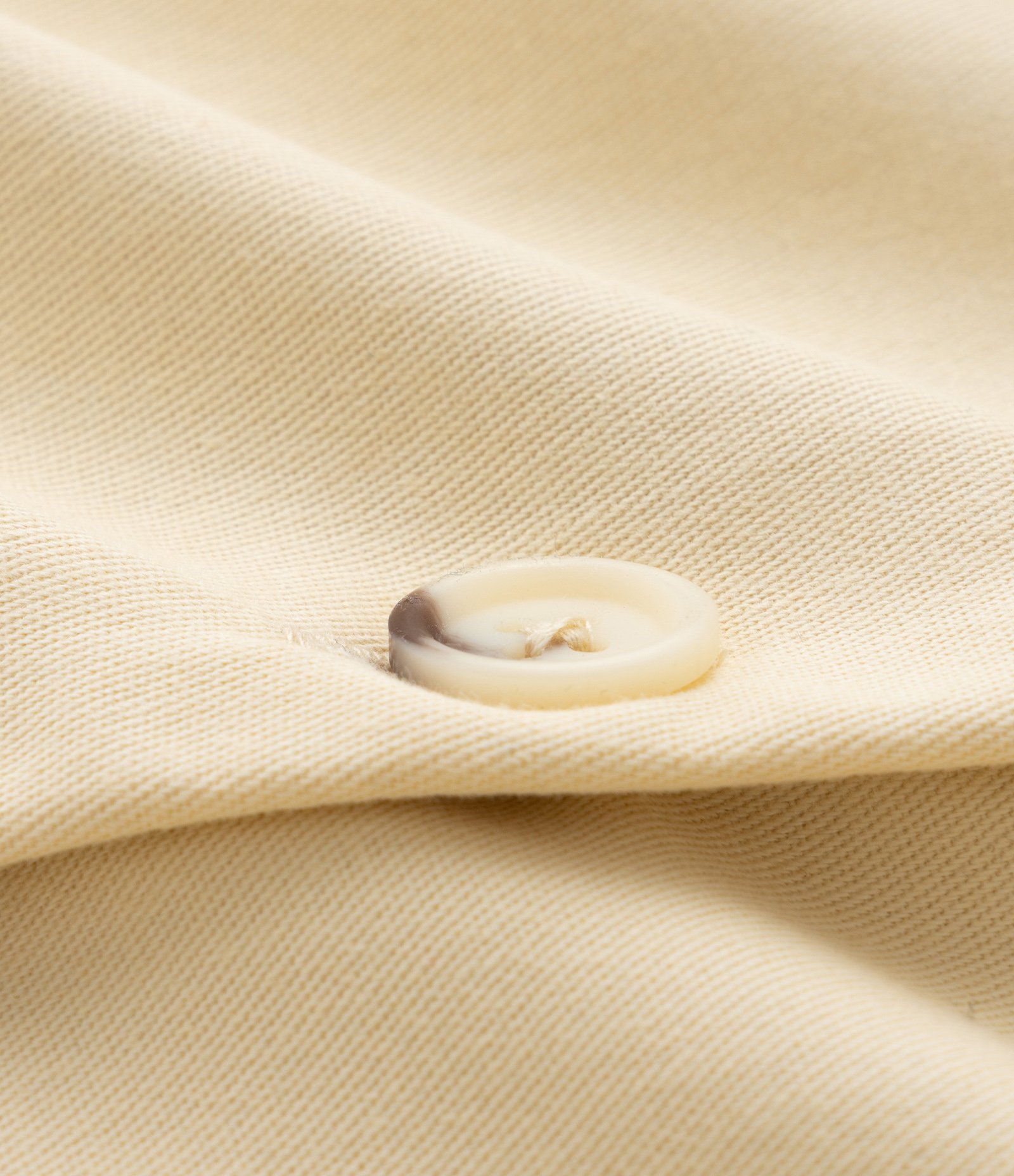 Blusa Regata Alongada em Sarja com Botões Curve & Plus Size Amarelo 7