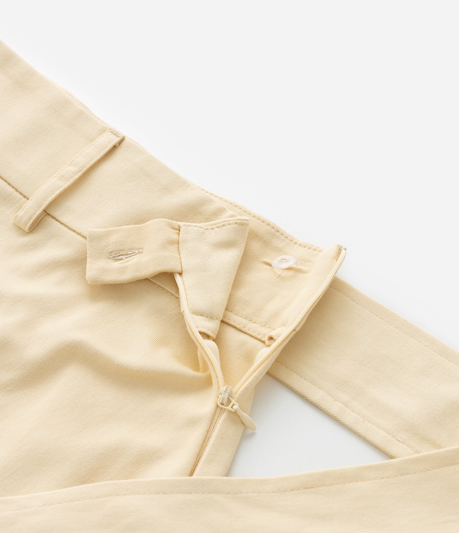 Saia Midi em Sarja com Cinto Faixa Curve & Plus Size Amarelo 8