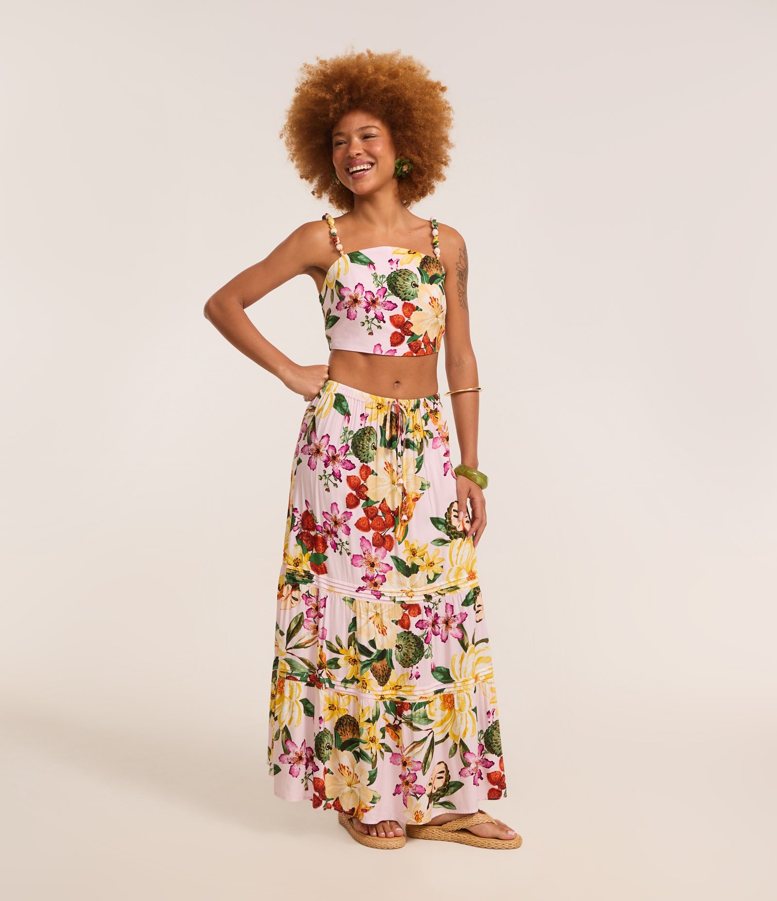 Saia Evasê Long Midi em Viscose com Estampa Floral Multicores 1