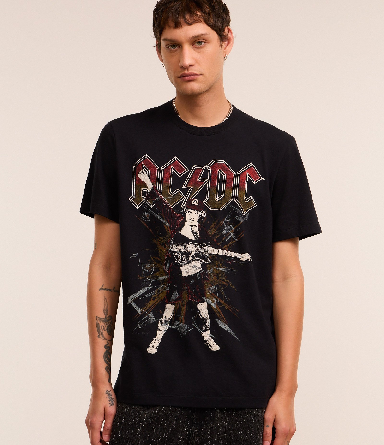Camiseta Comfort em Algodão com Estampa AC/DC Preto 1