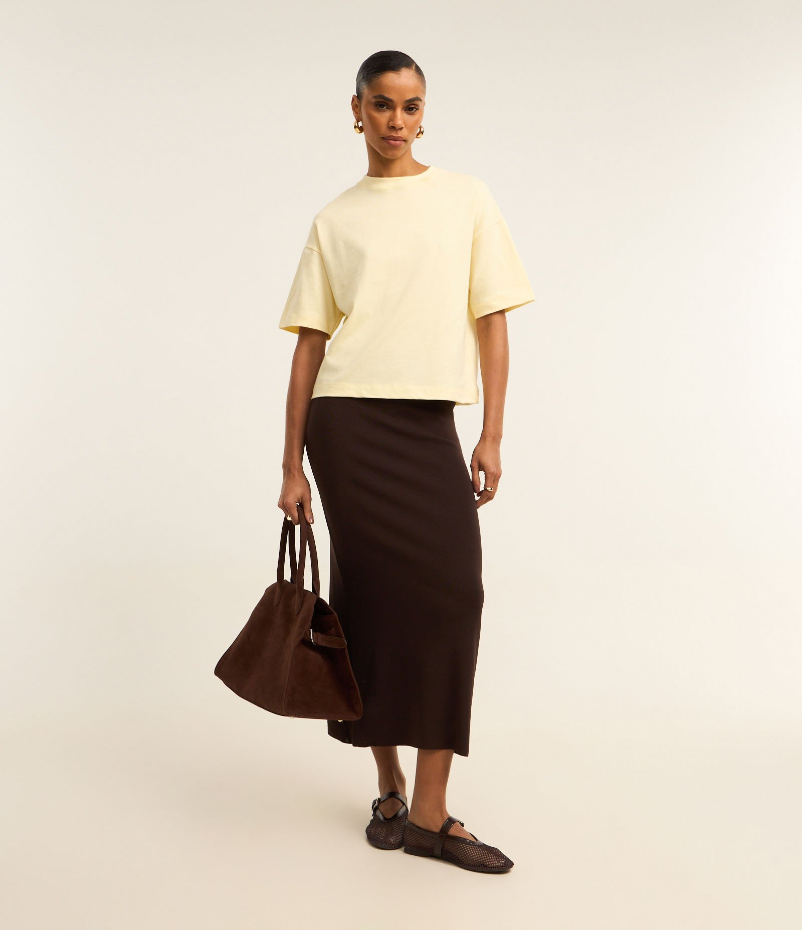 Blusa Oversized Básica em Malhão com Manga Curta Amarelo Claro 2