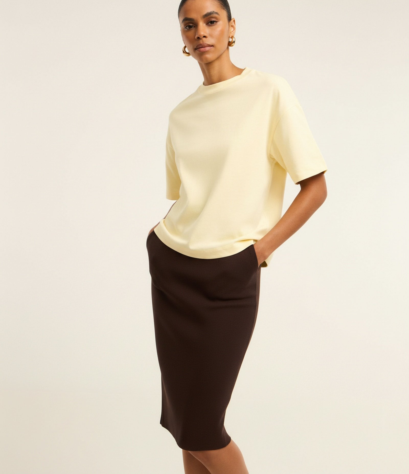 Blusa Oversized Básica em Malhão com Manga Curta Amarelo 4