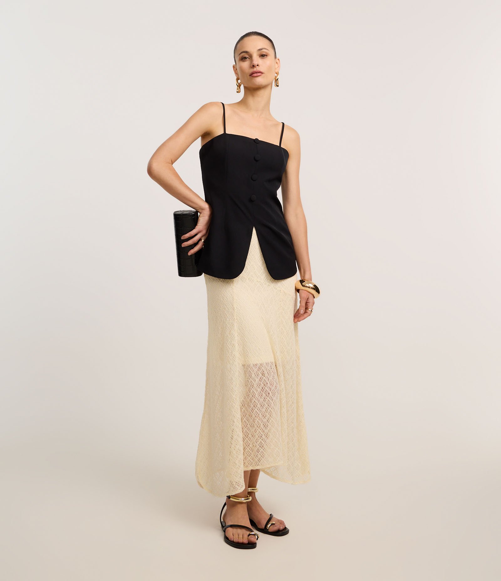 Blusa Alfaiatada de Alça com Decote Reto e Botões Forrados Preto 2