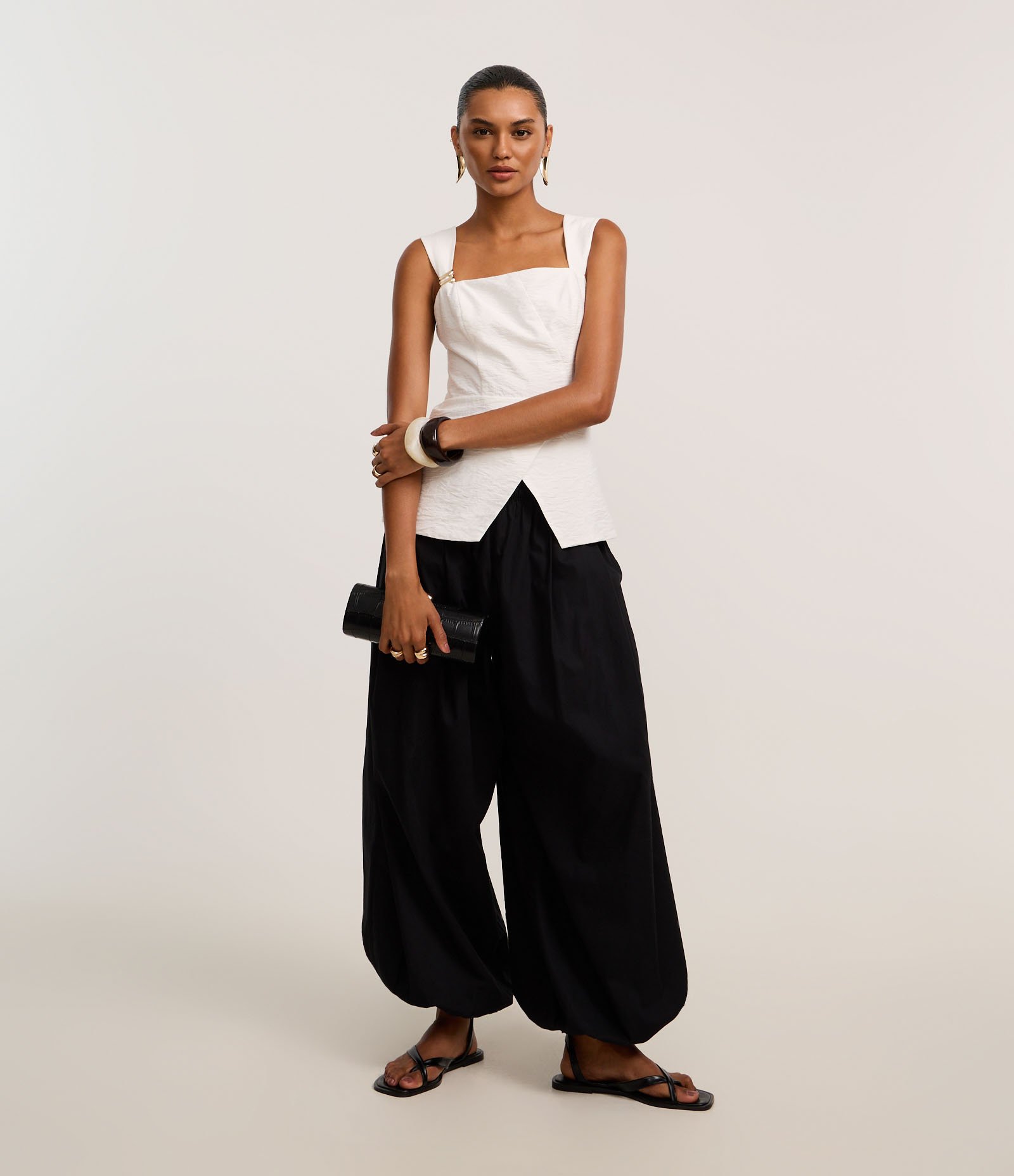 Blusa Peplum em Viscose com Aviamento na Alça e Transpasse Branco 2