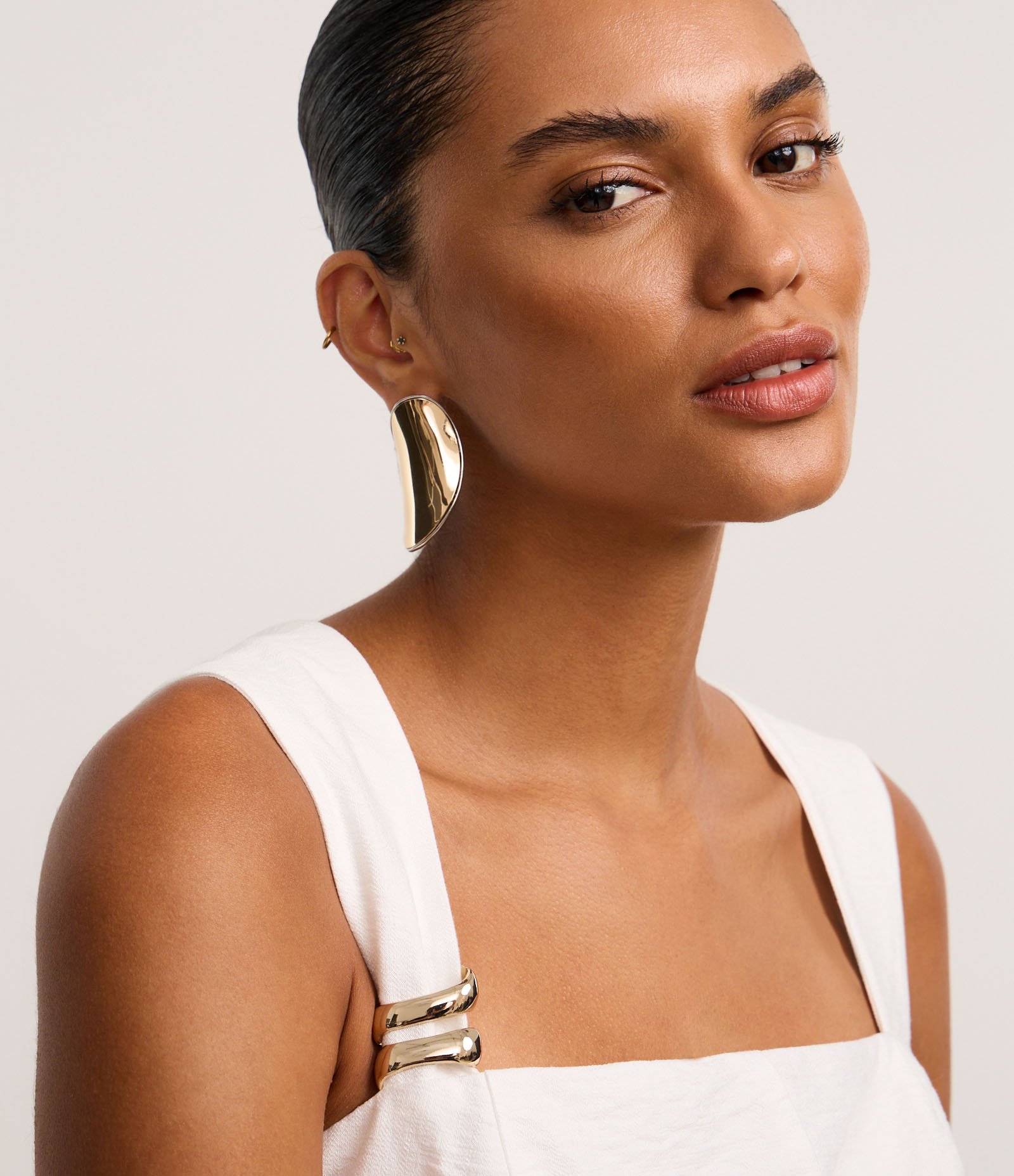 Blusa Peplum em Viscose com Aviamento na Alça e Transpasse Branco 3