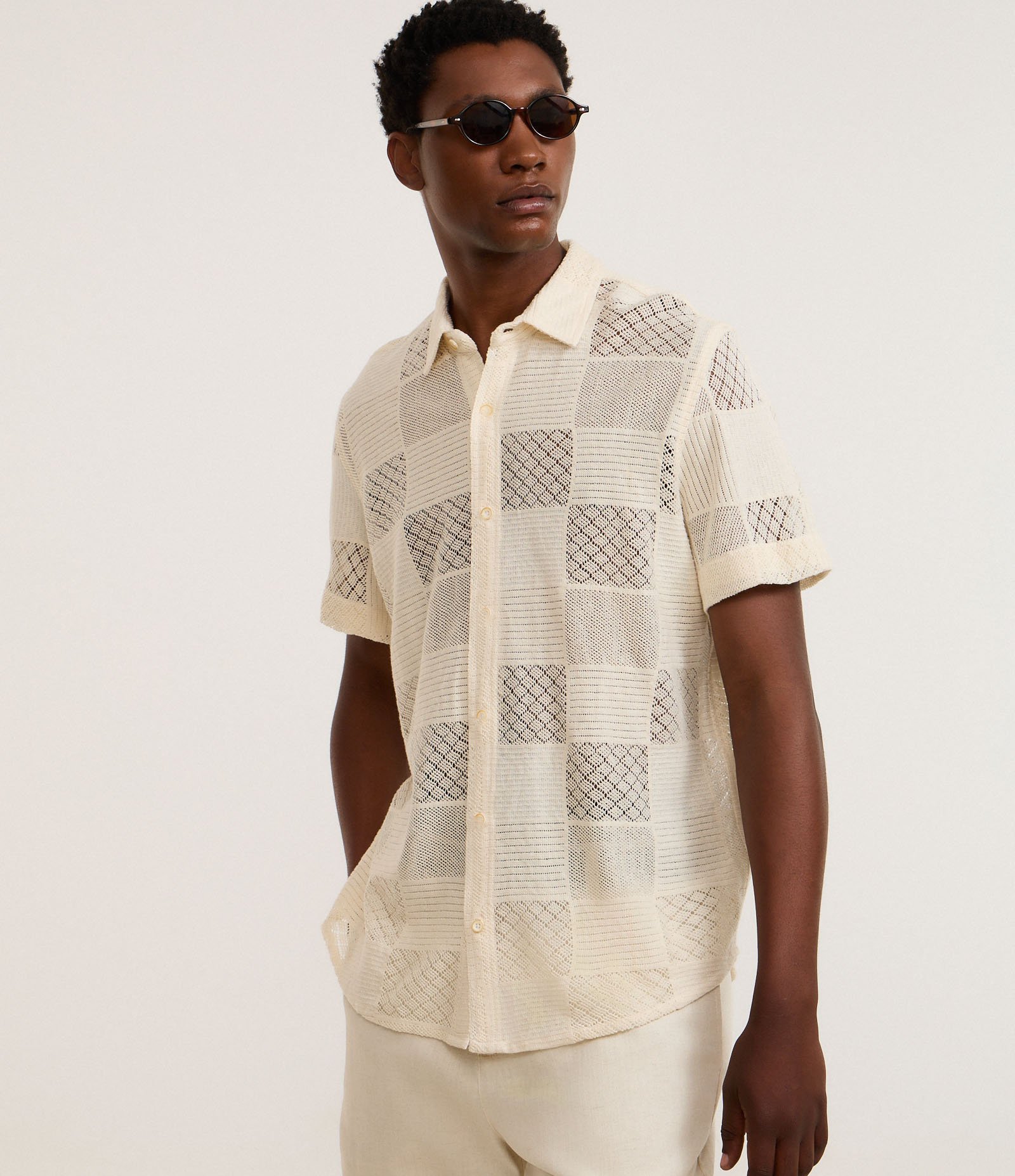Camisa Comfort em Algodão com Textura Patchwork Quadriculada Bege 1