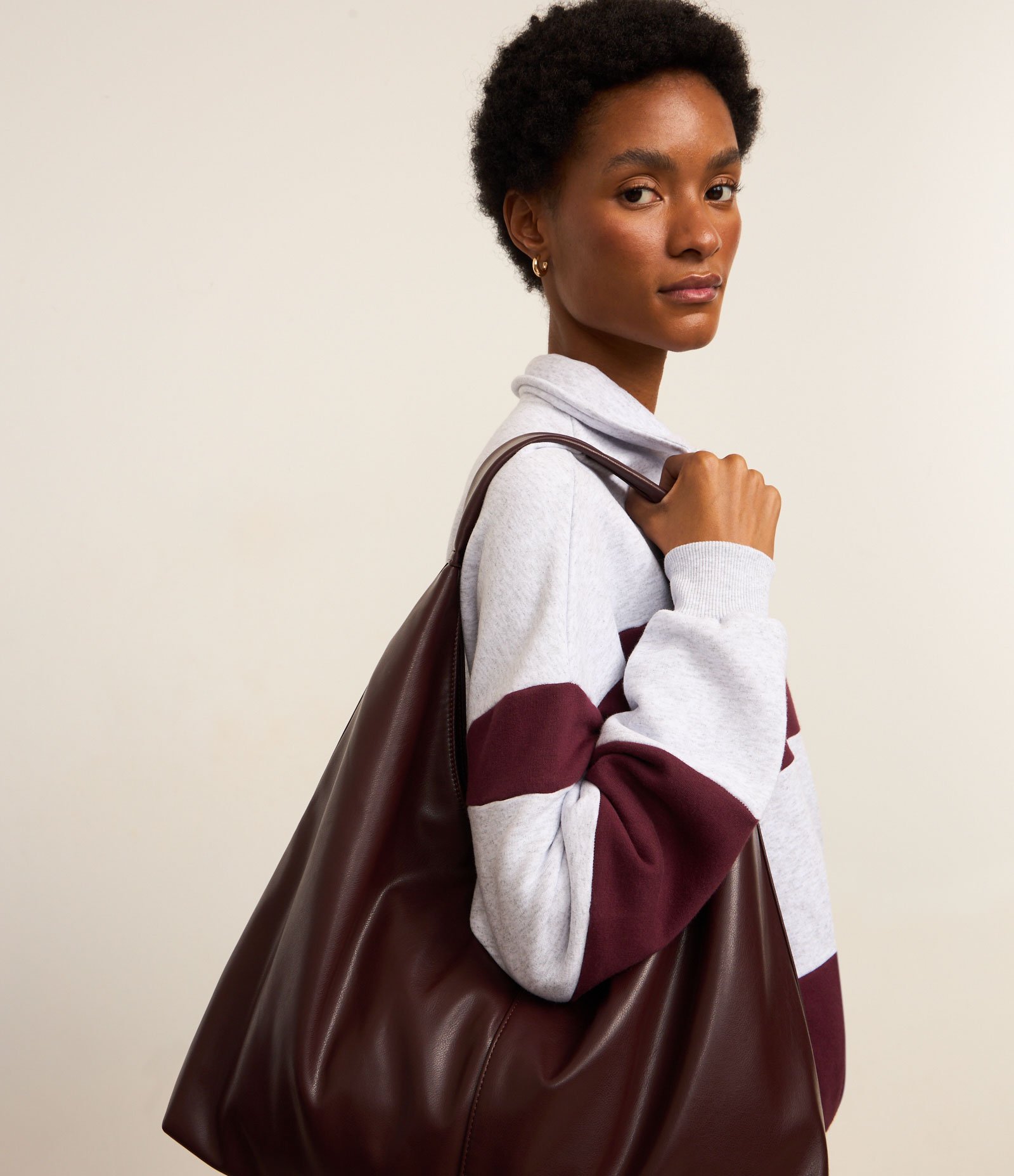 Bolsa Hobo Grande em Pu 8