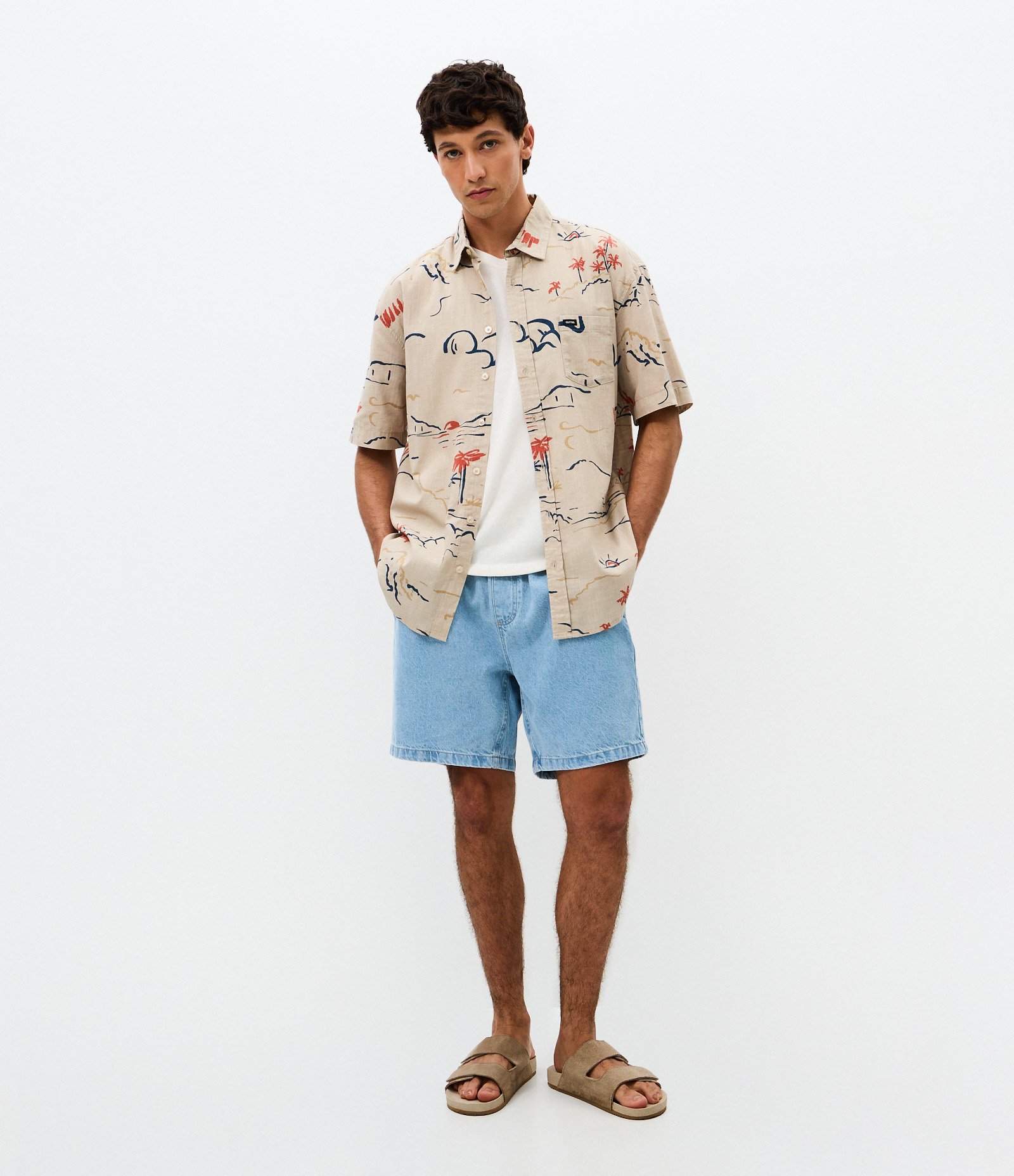 Camisa Relaxed em Algodão Tecido Diferenciado com Estampa Fil a Fil Abstrata Palmeira Bege 2