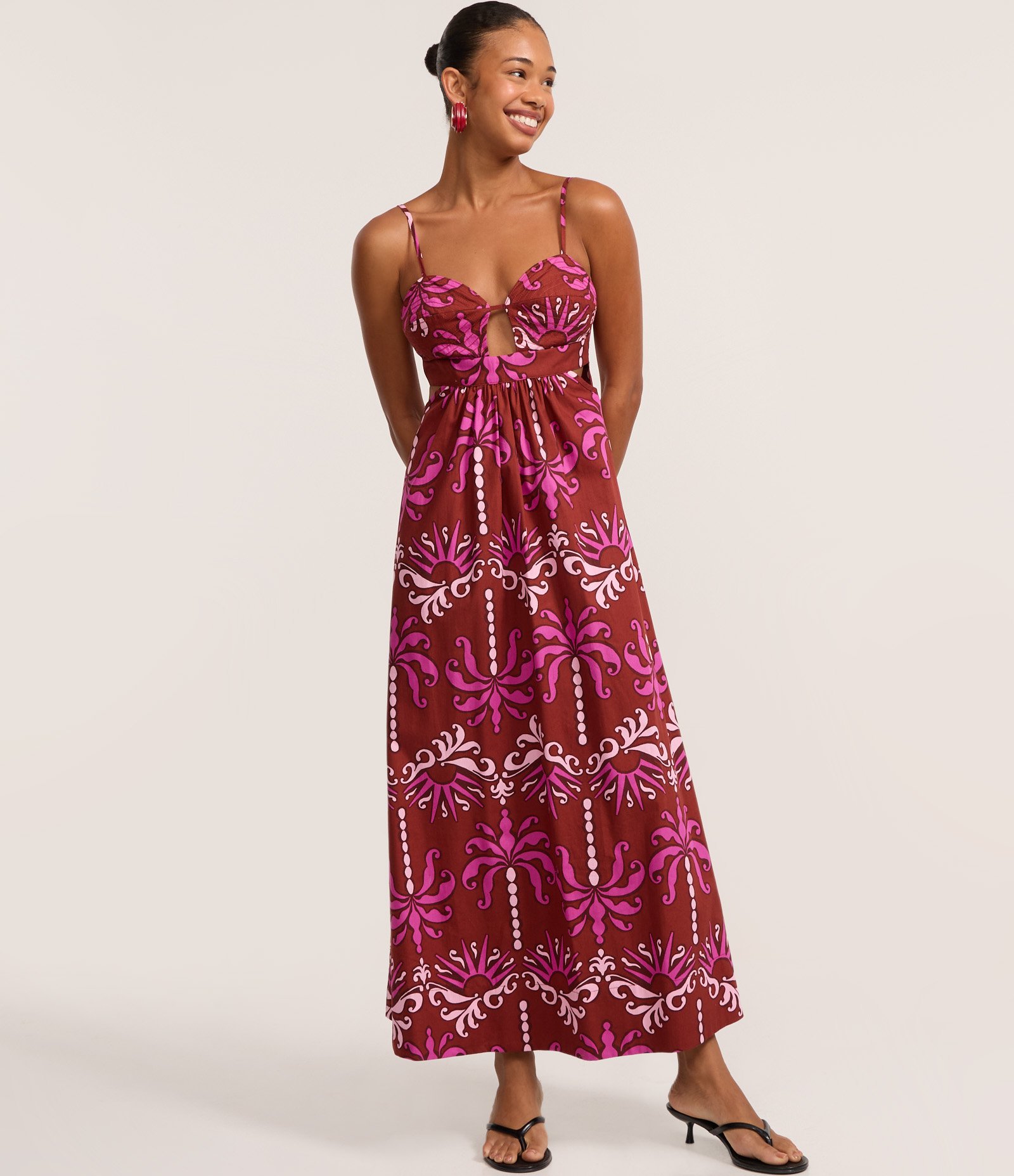 Vestido Evasê de Alça em Tricoline com Estampa Arabesco Vermelho 2