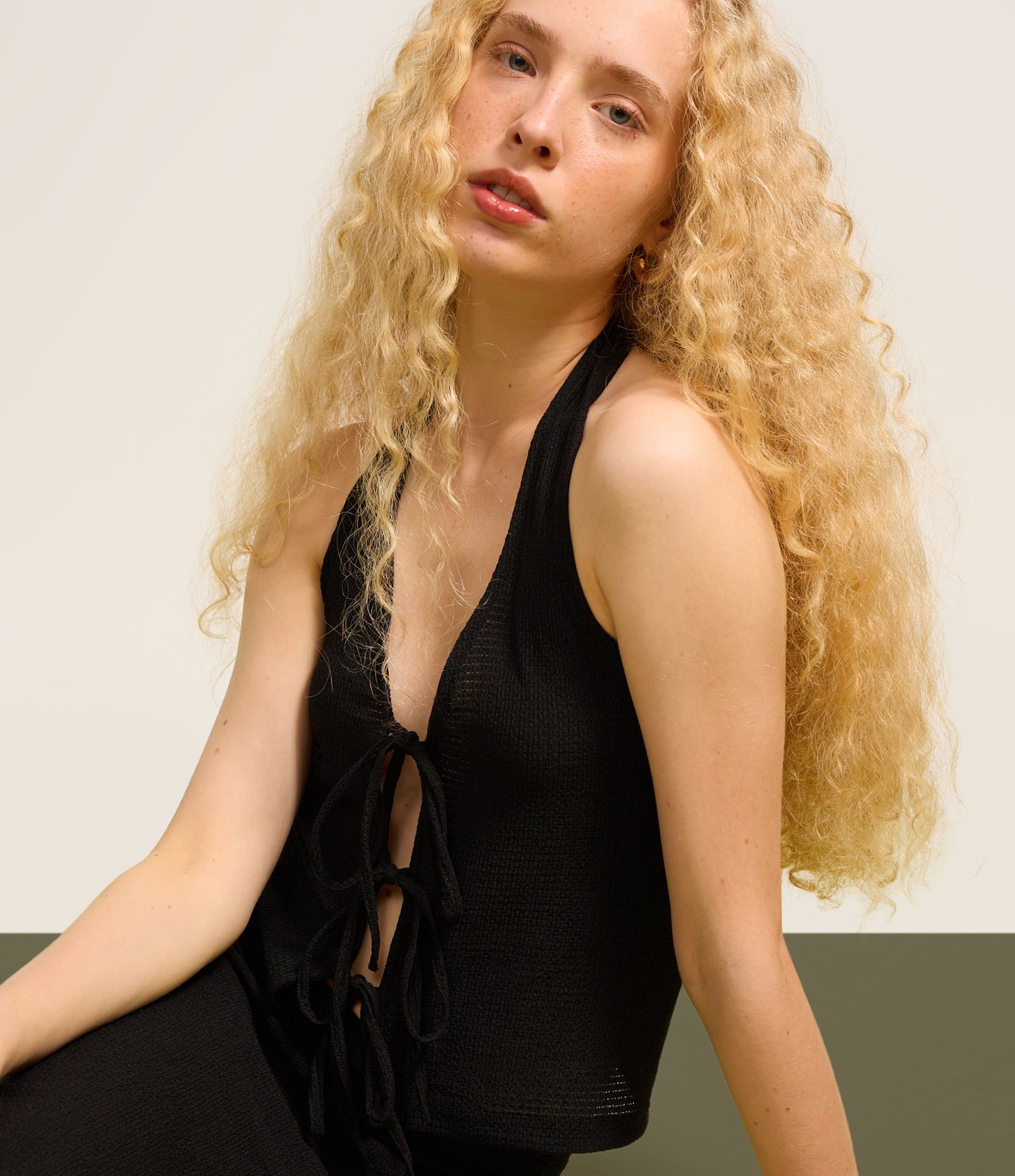 Saia Long Midi Texturizada com Fenda Preto 6