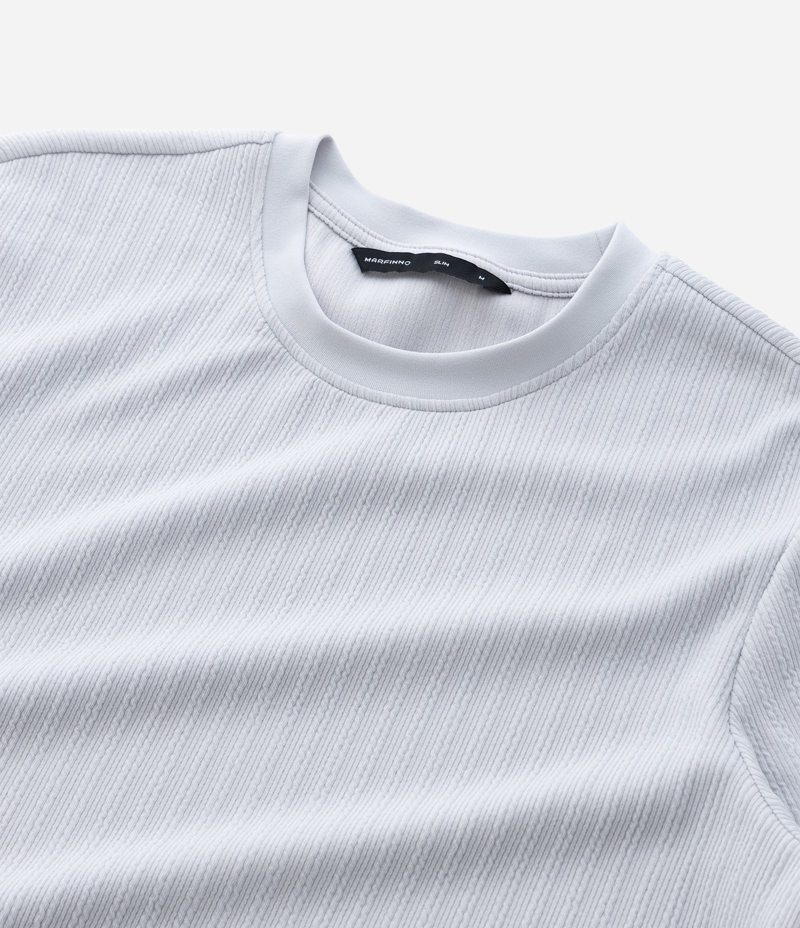 Camiseta Slim com Textura Vertical Cinza 9