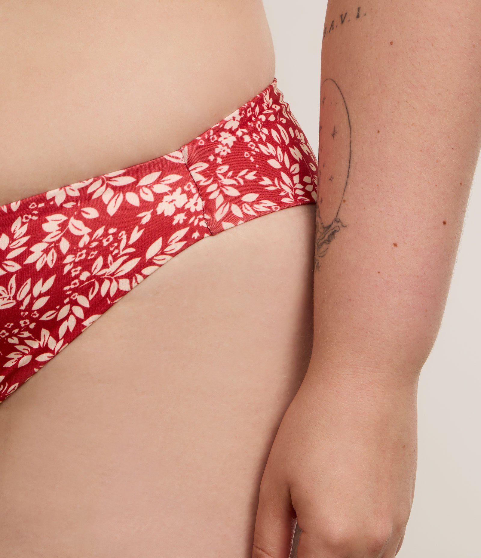 Biquíni Calcinha Fio Duplo em Microfibra Floral Liberty Curve & Plus Size Vermelho 3