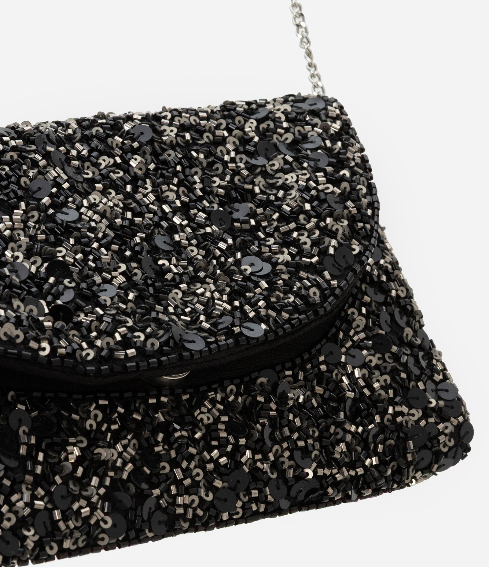 Bolsa Pequena com Alça Transversal com Paetês e Miçangas Preto 5