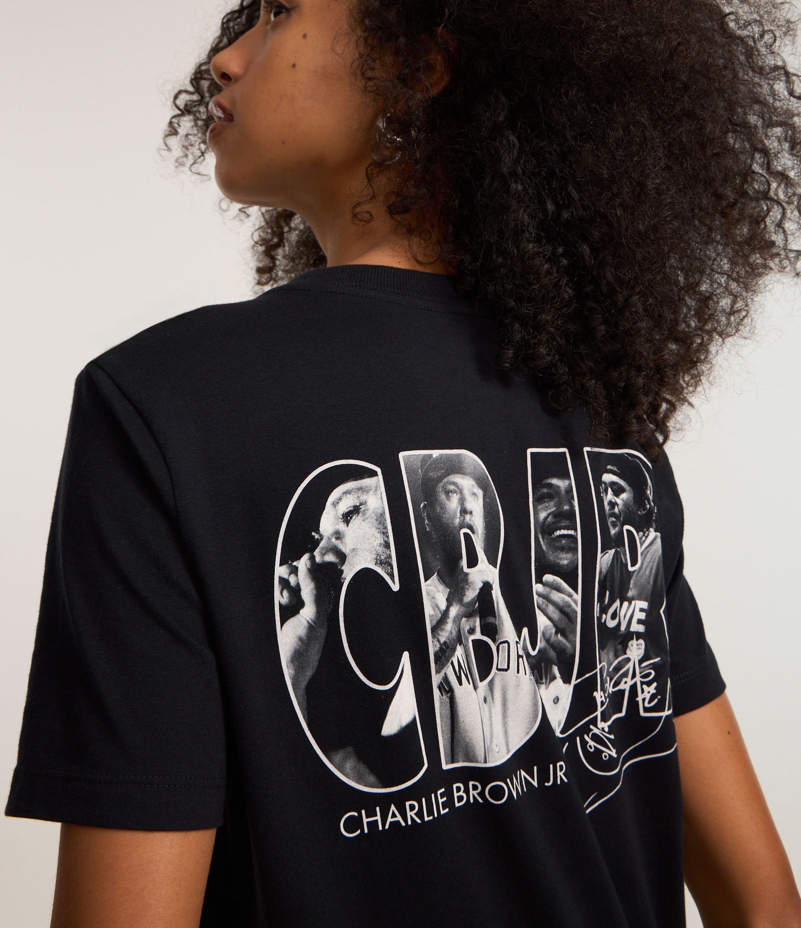 Camiseta Alongada em Algodão com Estampa CBJR Frente e Costas Preto 4