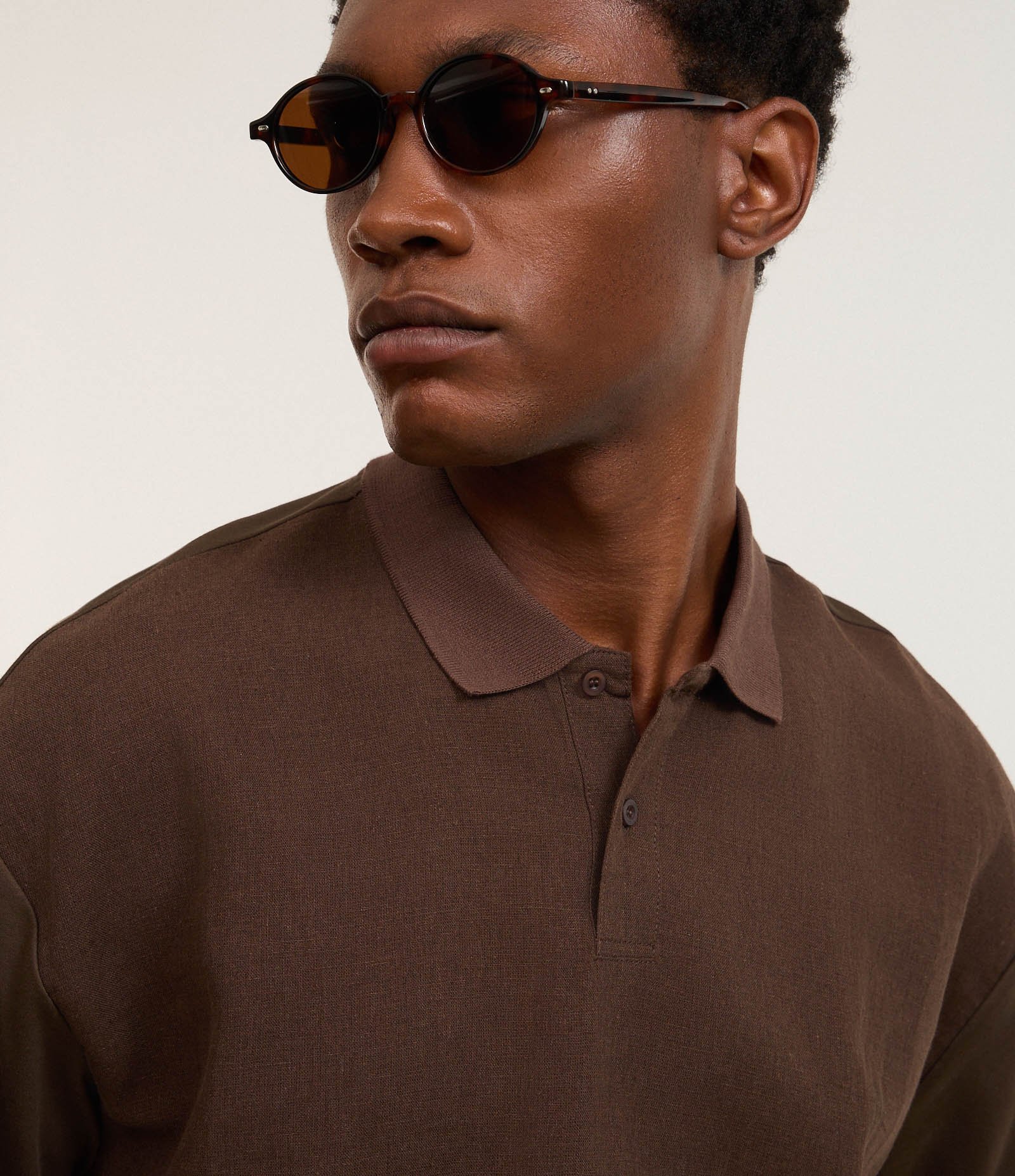 Camisa Polo Boxy em Linho e Malhão Marrom 8