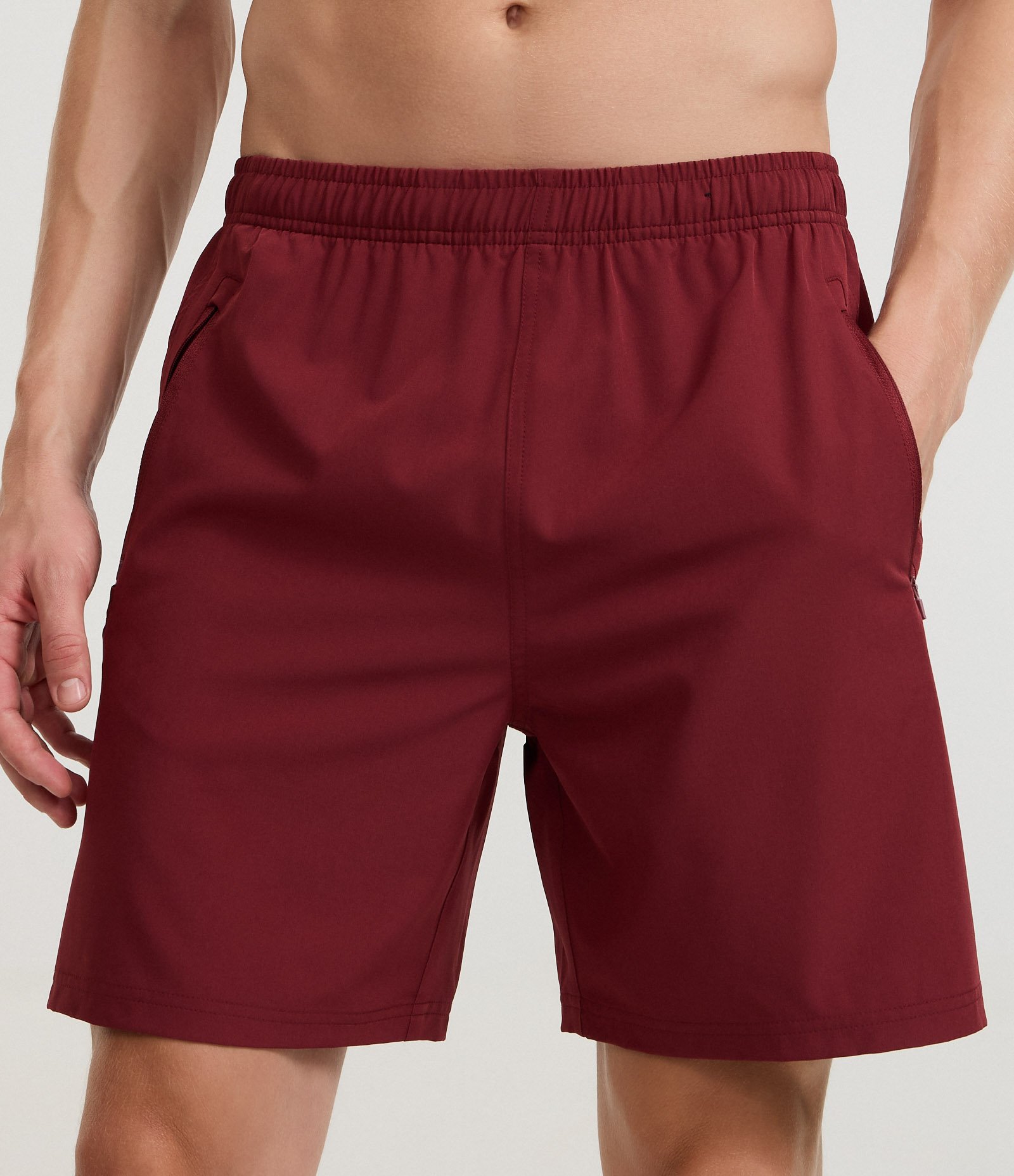 Bermuda Esportiva com Laser Cut e Bolsos com Zíper Vermelho 2