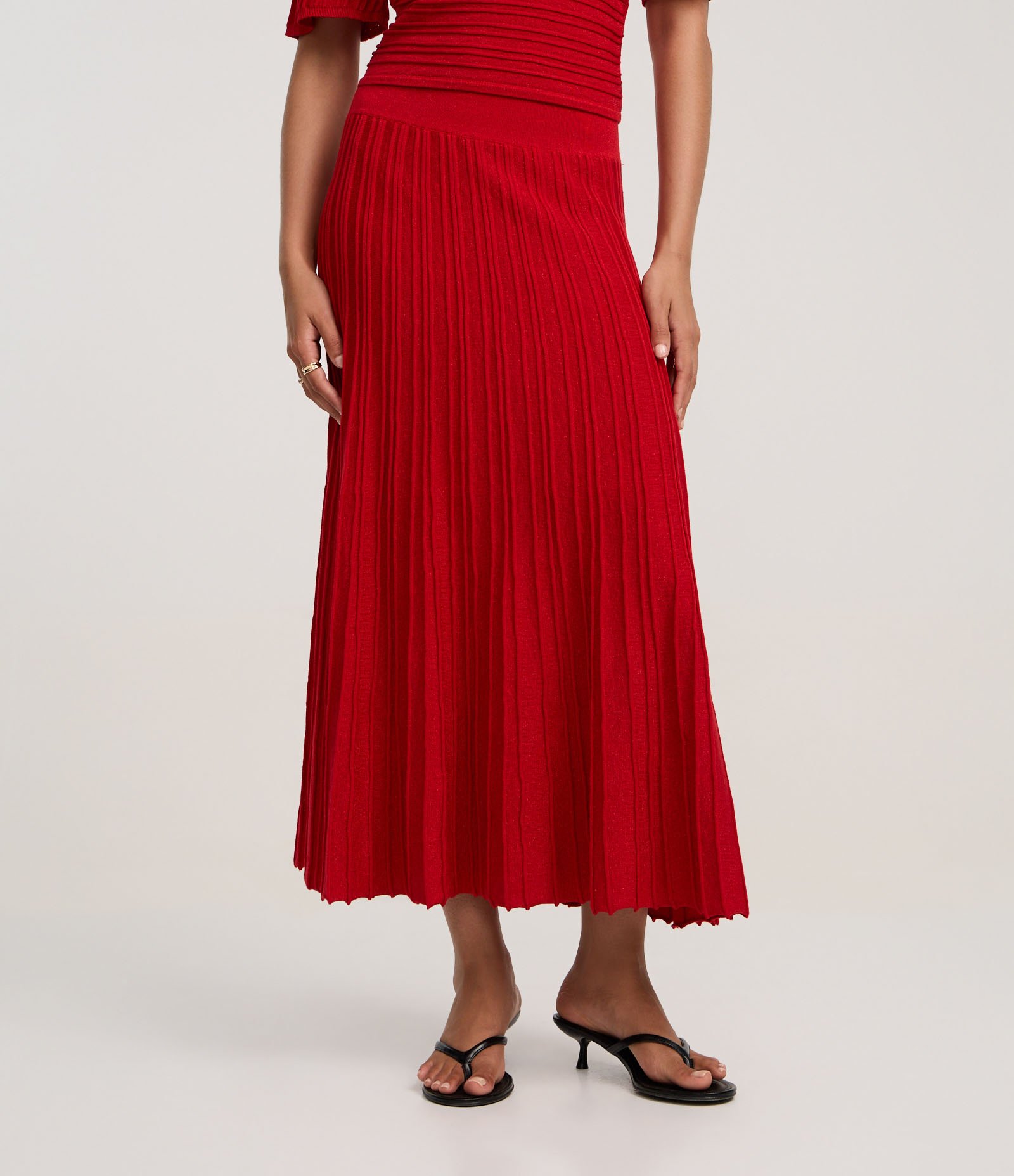 Saia Evasê Long Midi em Tricô com Frisos Vermelho 3