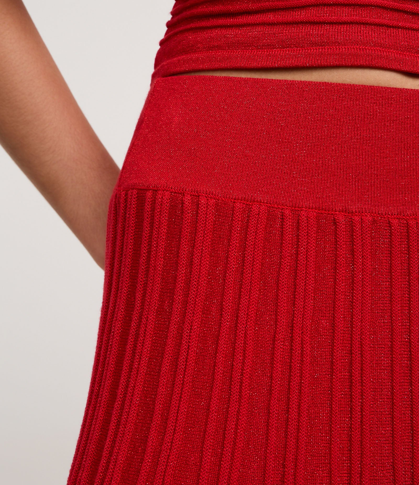 Saia Evasê Long Midi em Tricô com Frisos Vermelho 4