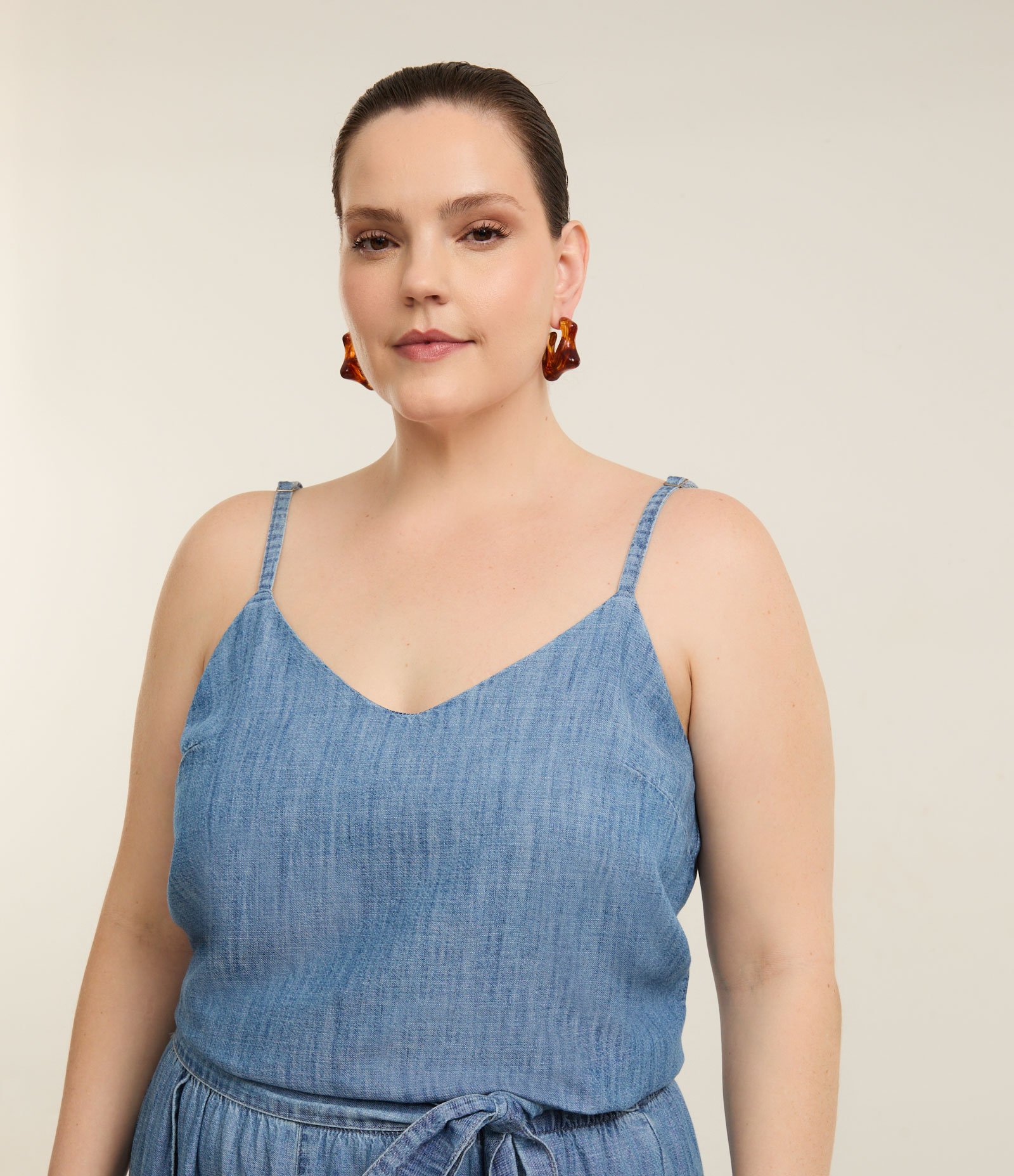 Blusa em Jeans com Alça Fina Ajustável Curve & Plus Size Azul 3