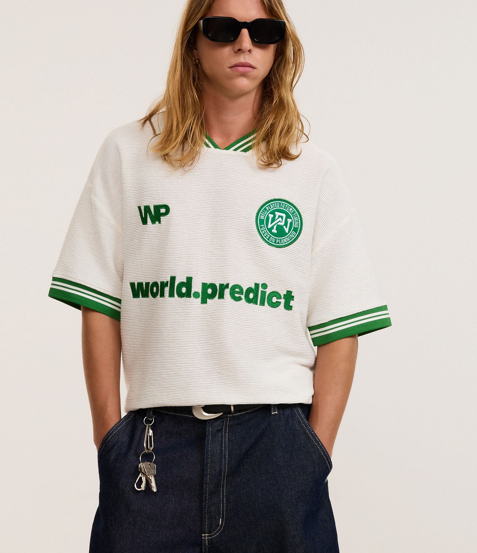 Camiseta Oversized Esportiva Texturizado com Patch e bordados Branco 6