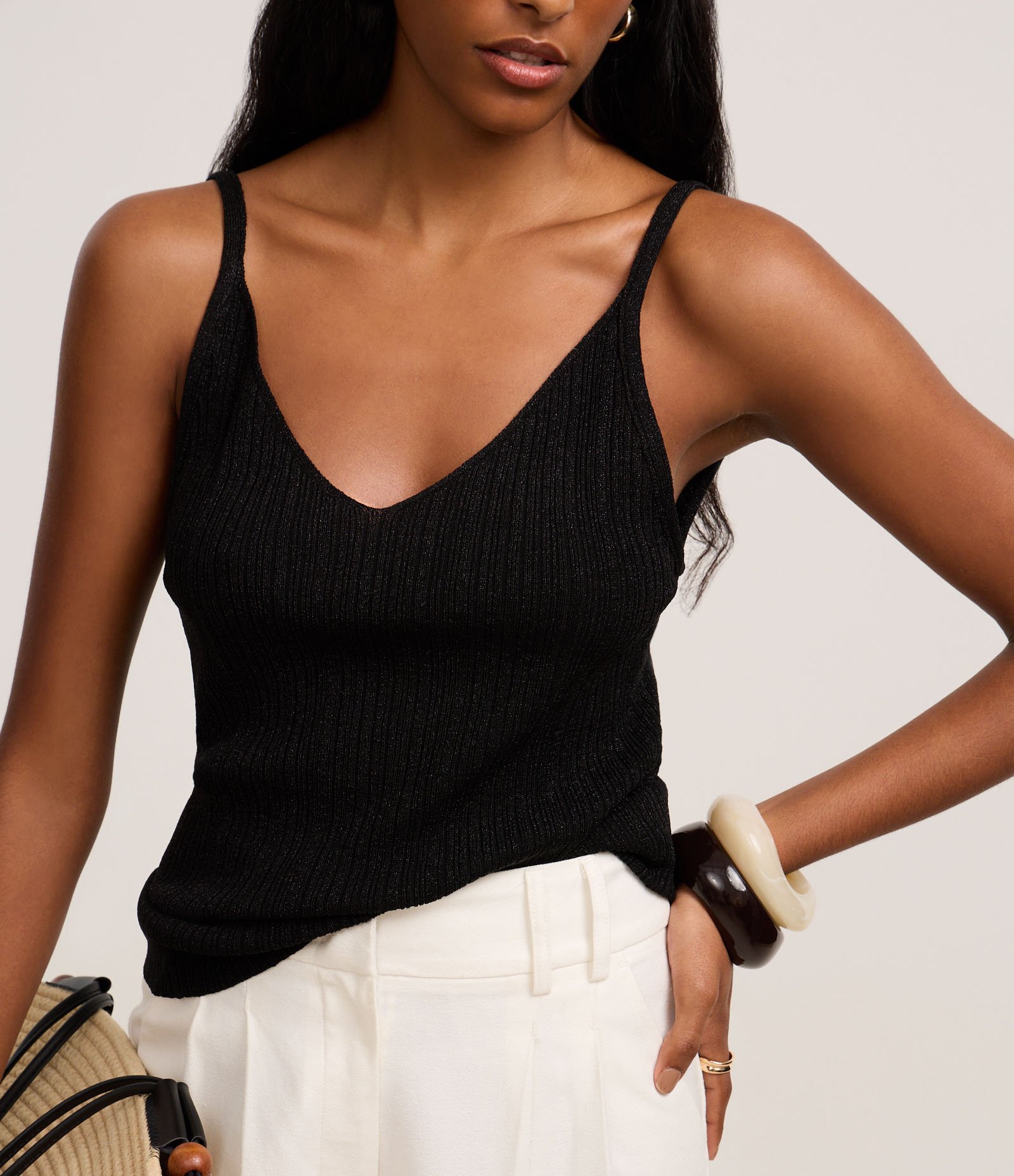 Blusa sem Manga em Tricô Canelado com Fio Metalizado Preto 4