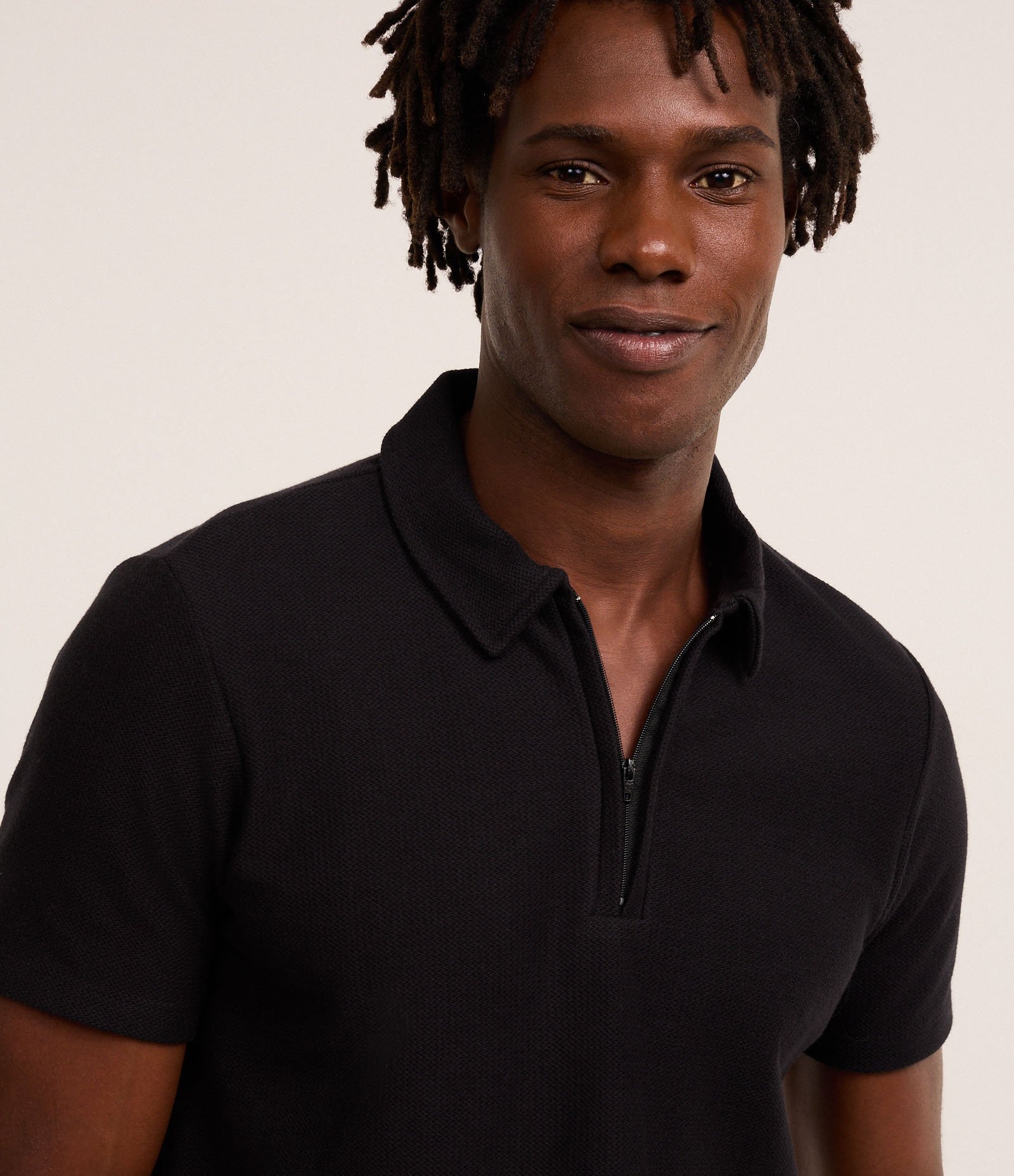 Camisa Polo Slim Texturizada com Zíper na Gola Preto 5