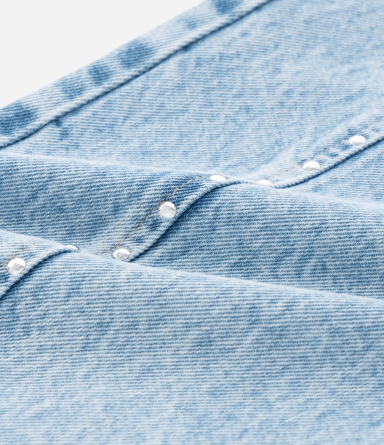 Calça Mom em Jeans com Tachas e Barra Desfiada Curve & Plus Size Azul 11