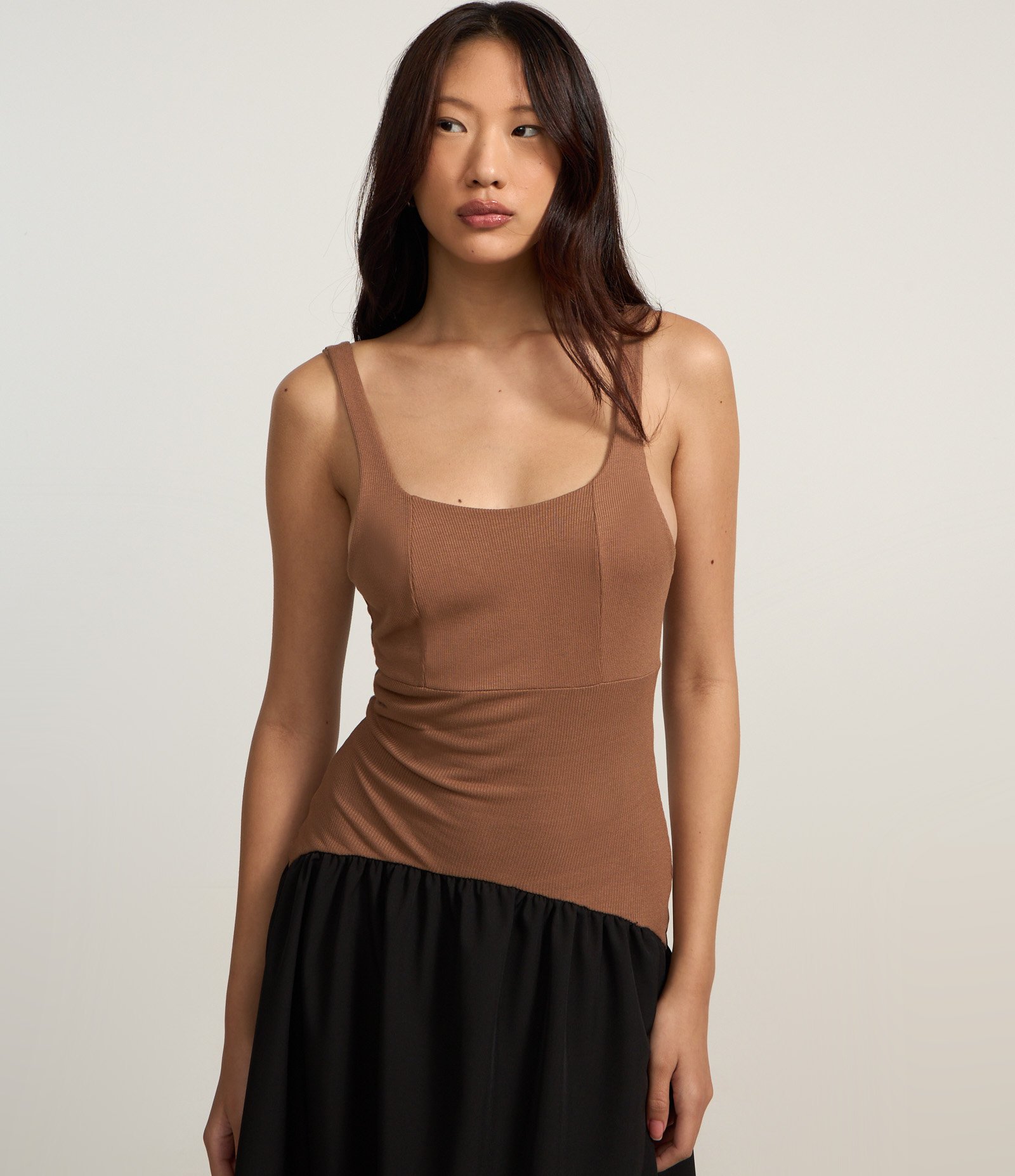 Vestido Midi em Ribana Bicolor com Recorte Marrom 1