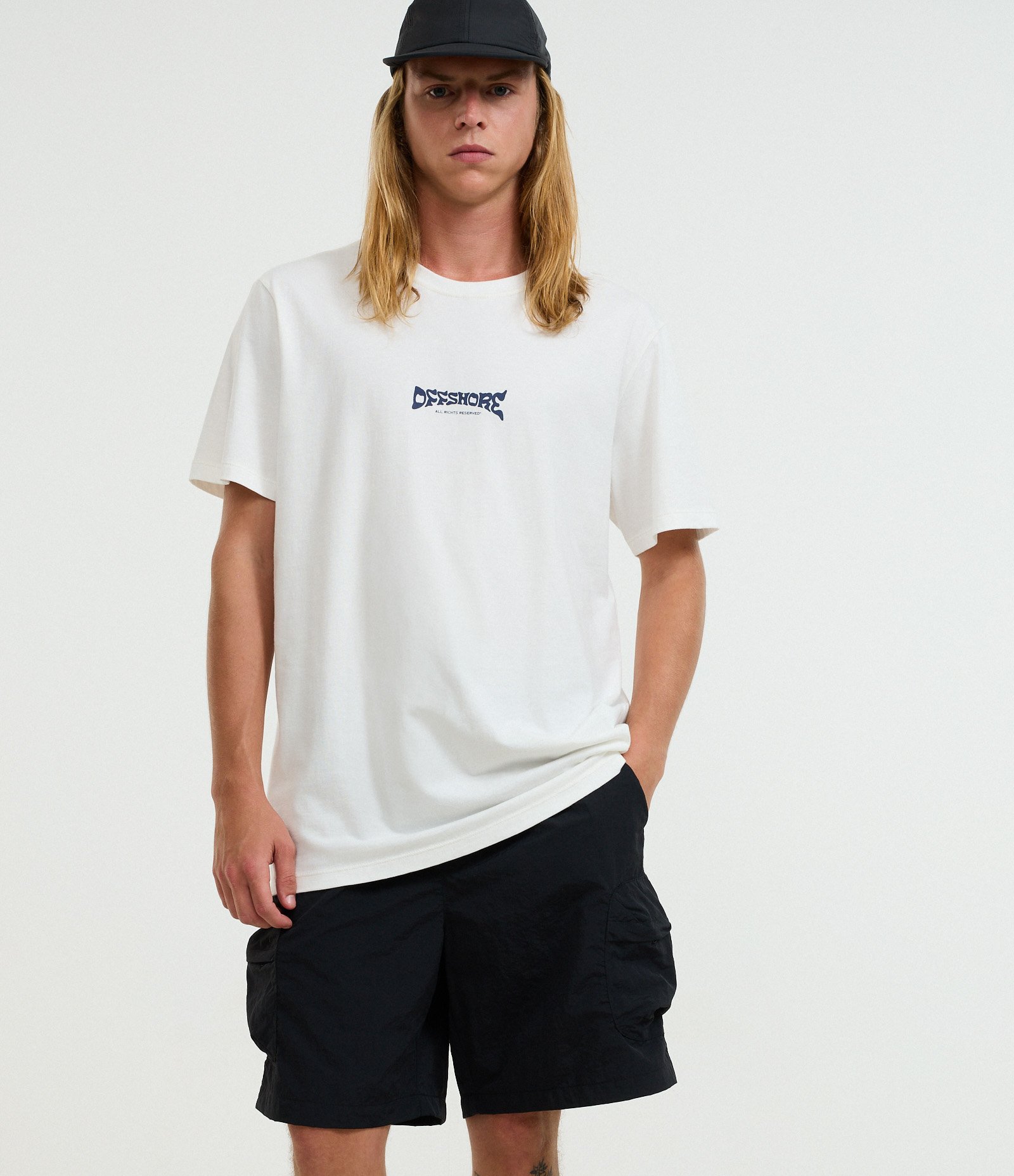 Bermuda Cargo Lisa em Tecido Tecnológico Preto 4