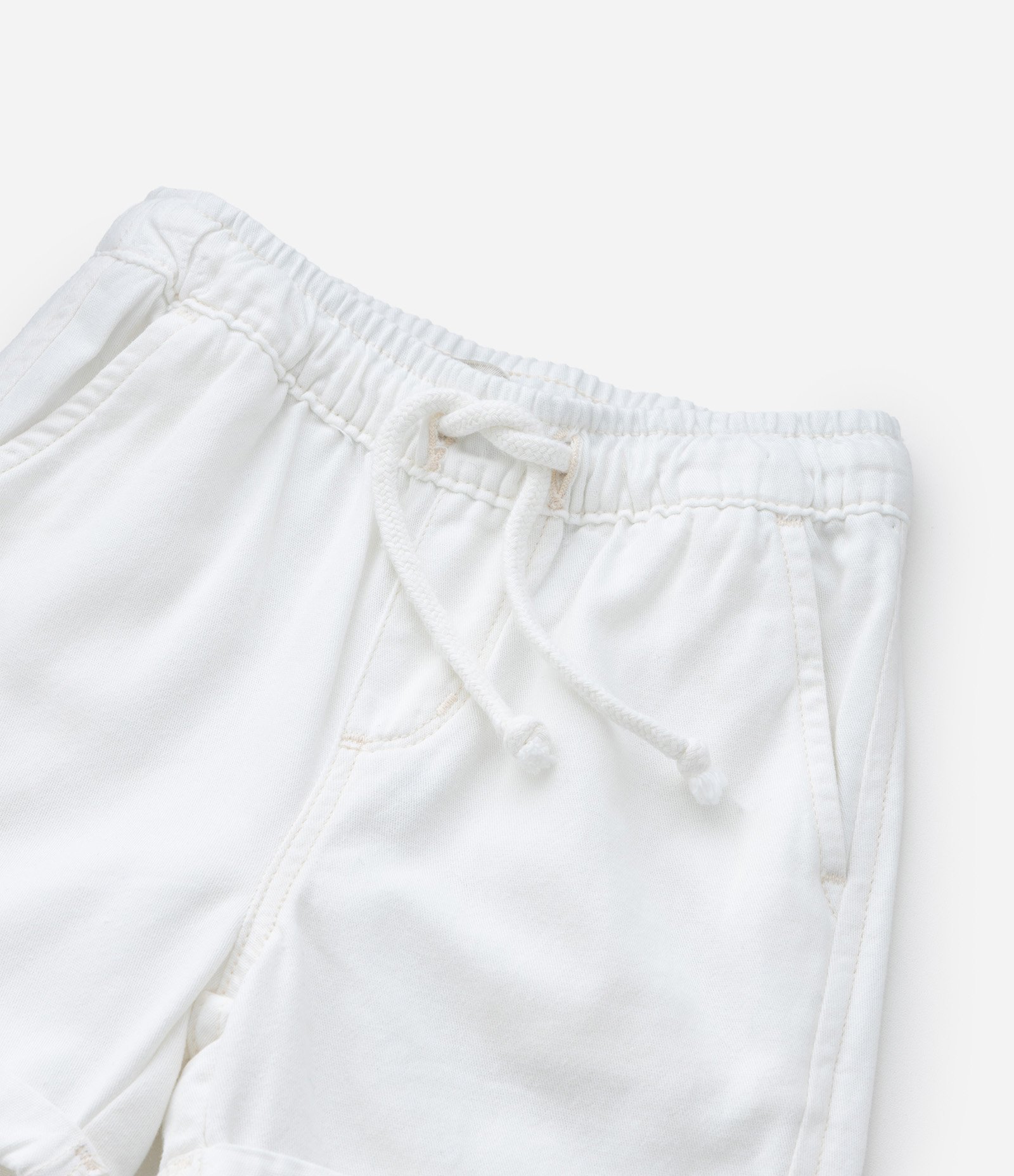 Bermuda Infantil em Sarja com Barra Dobrada - Tam 1 a 6 Anos Branco 9