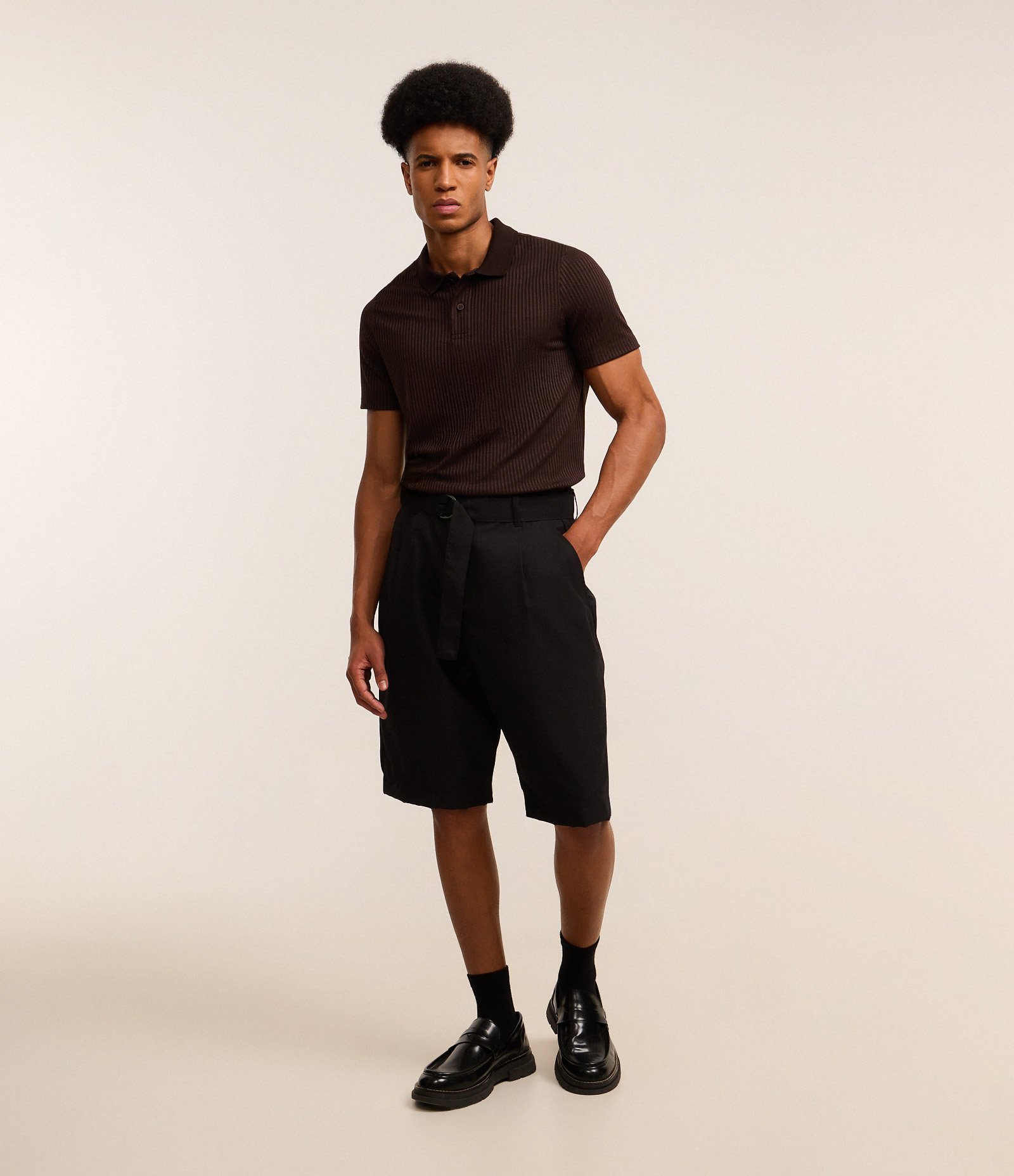 Camisa Slim com Gola Polo e Textura Canelada Preto 2