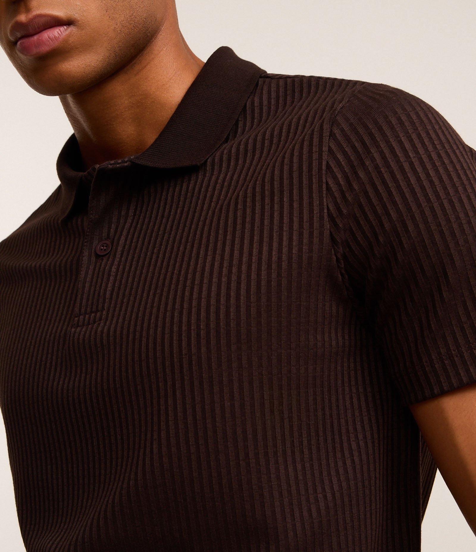 Camisa Slim com Gola Polo e Textura Canelada Preto 3