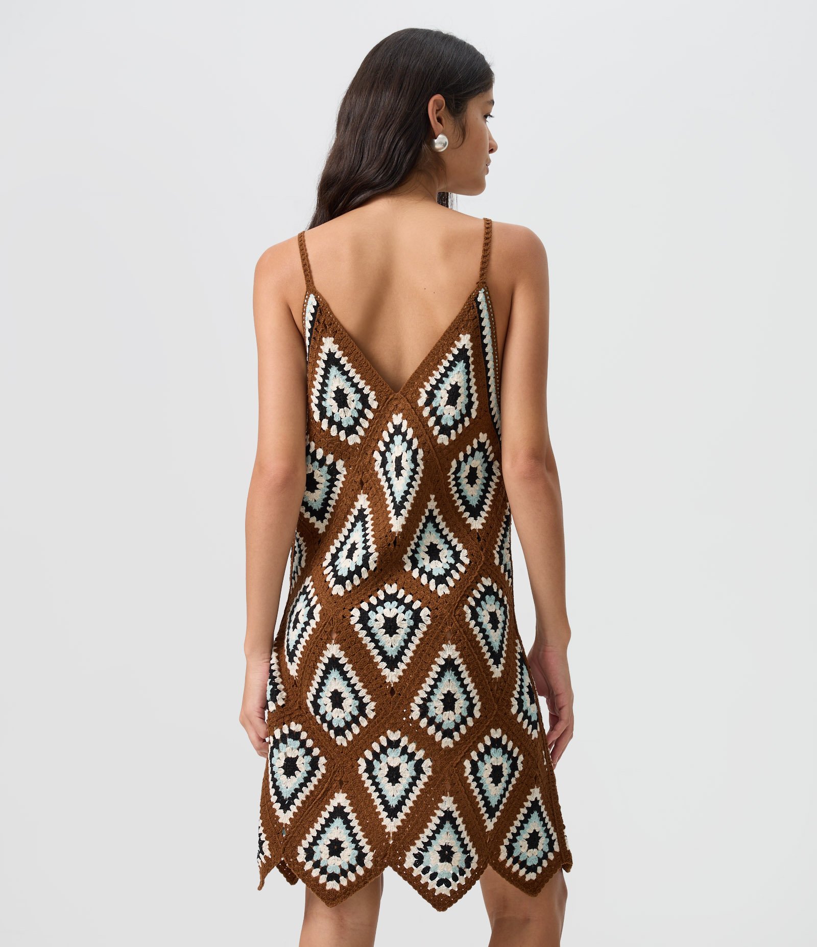 Vestido Curto em Tricô Geométrico Efeito Crochê Marrom 5