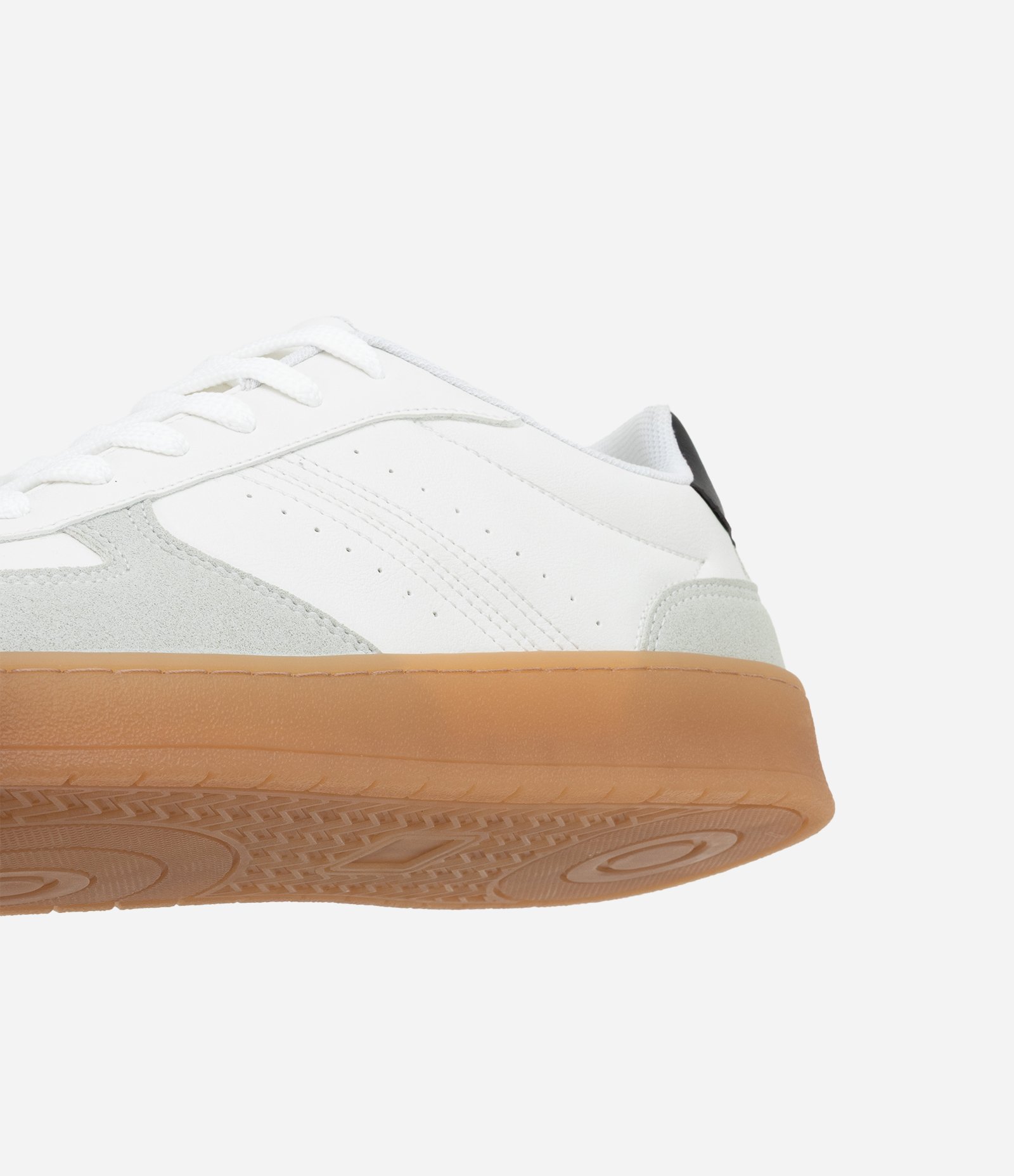 Tênis Court Sintético com Recortes Efeito Camurça e Sola Latex Branco 3