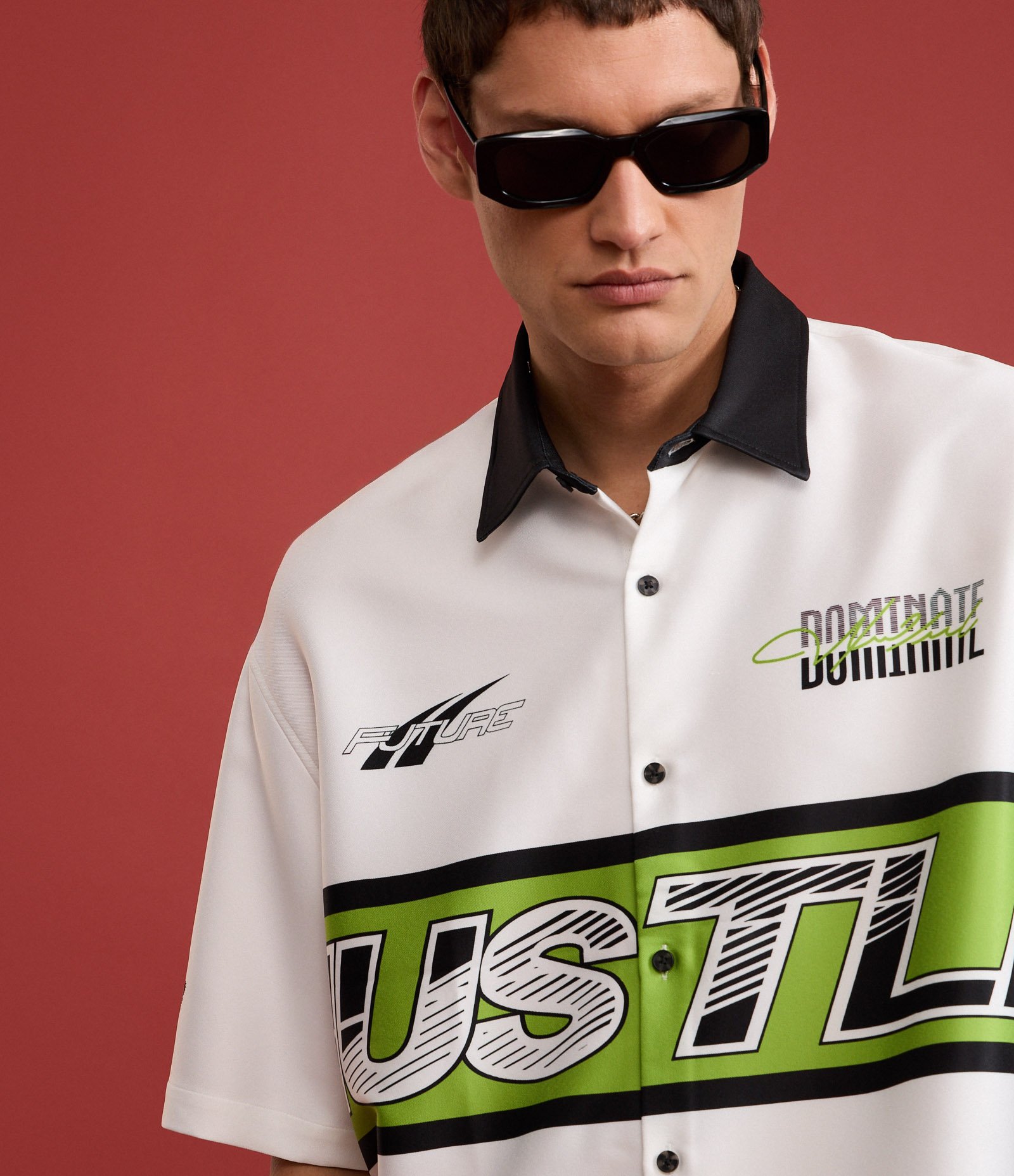 Camisa Oversized em Tricoline com Gola Contrastante e Estampa Hustle Branco 3