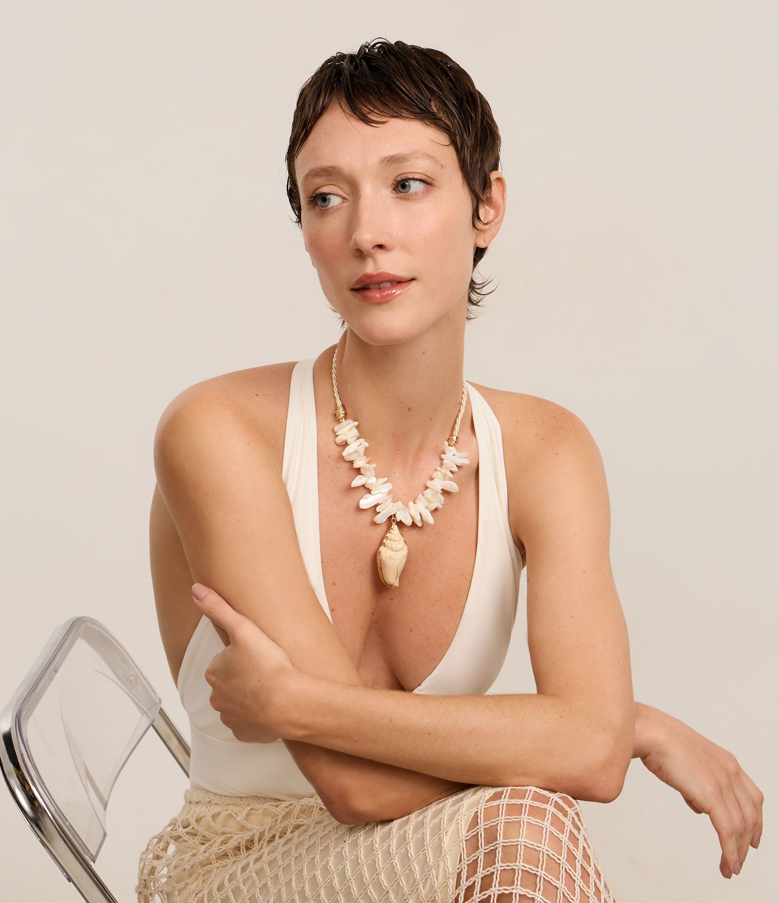 Maxi Colar com Cascalhos Búzios e Pingente de Concha Perolado 4