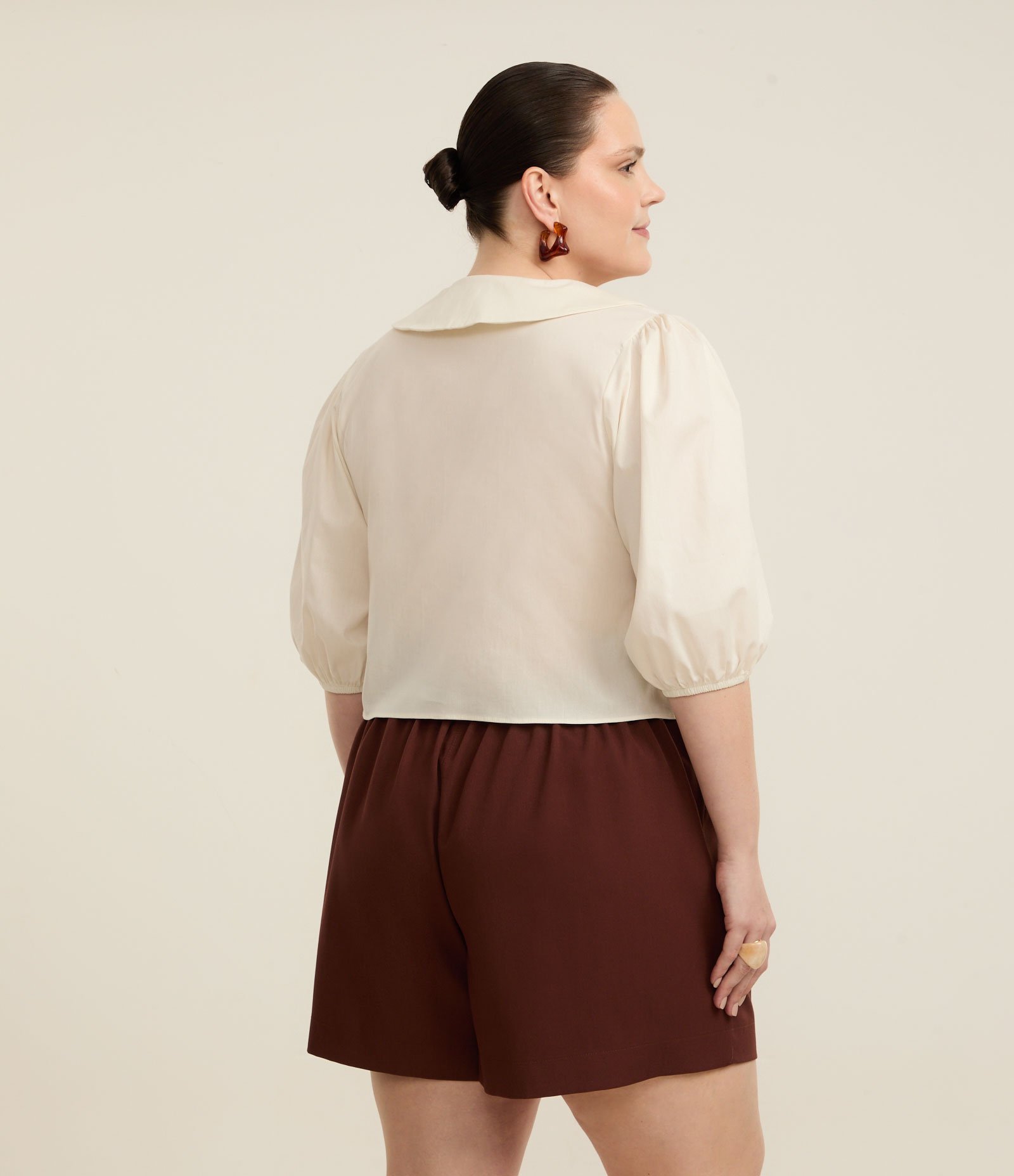 Blusa em Tricoline com Gola Boneca e Laços Curve & Plus Size Branco 6