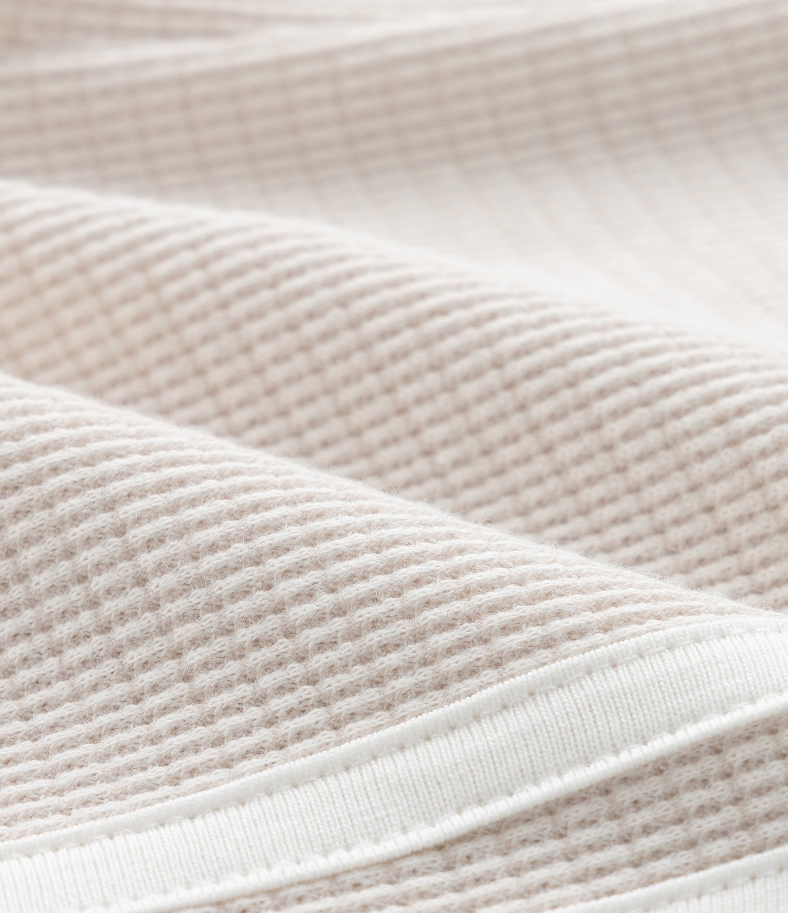 Bermuda Infantil em Moletom com Listras Laterais e Texturizada - Tam 5 a 14 Anos Oat Milk 3