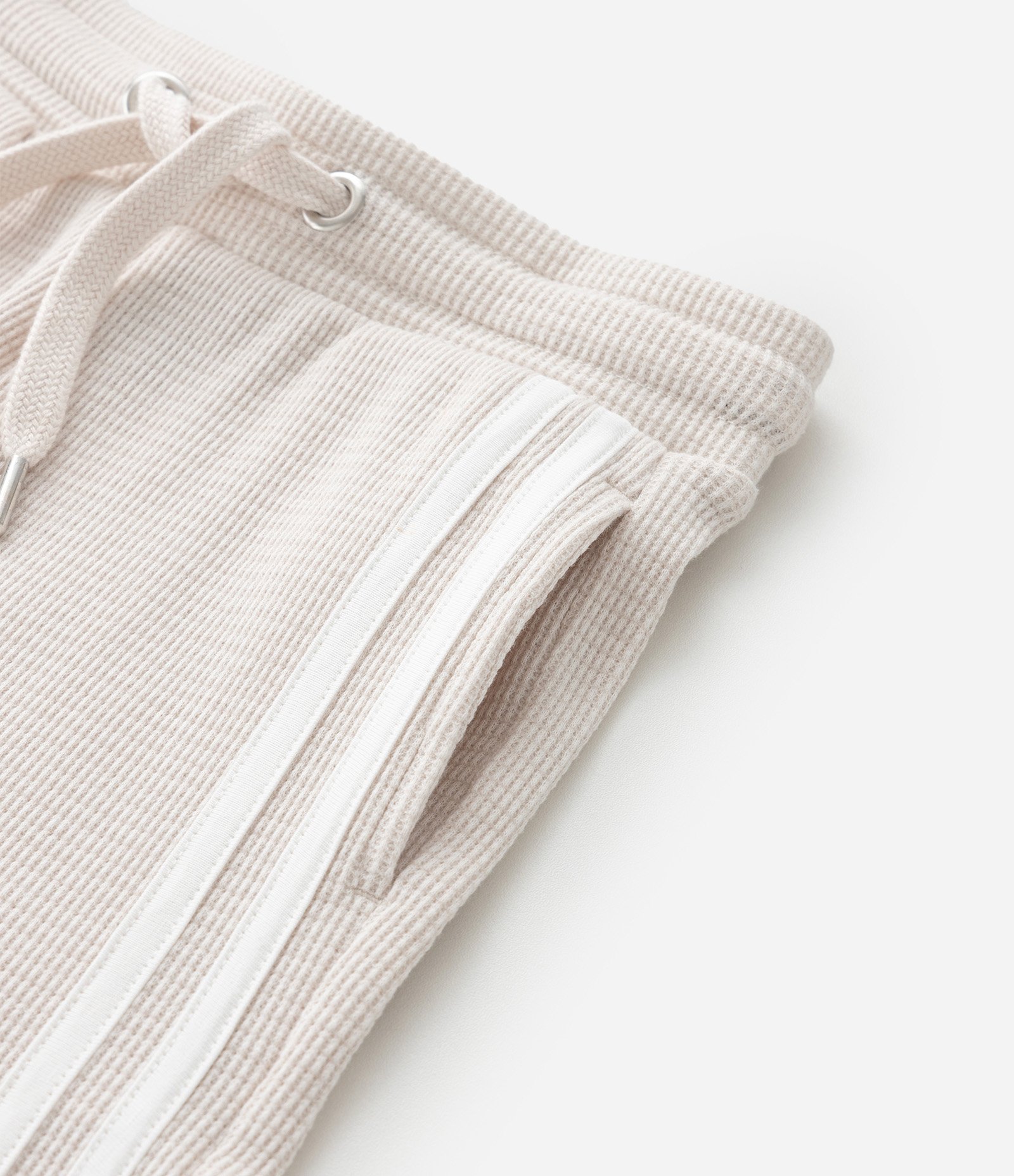Bermuda Infantil em Moletom com Listras Laterais e Texturizada - Tam 5 a 14 Anos Oat Milk 6